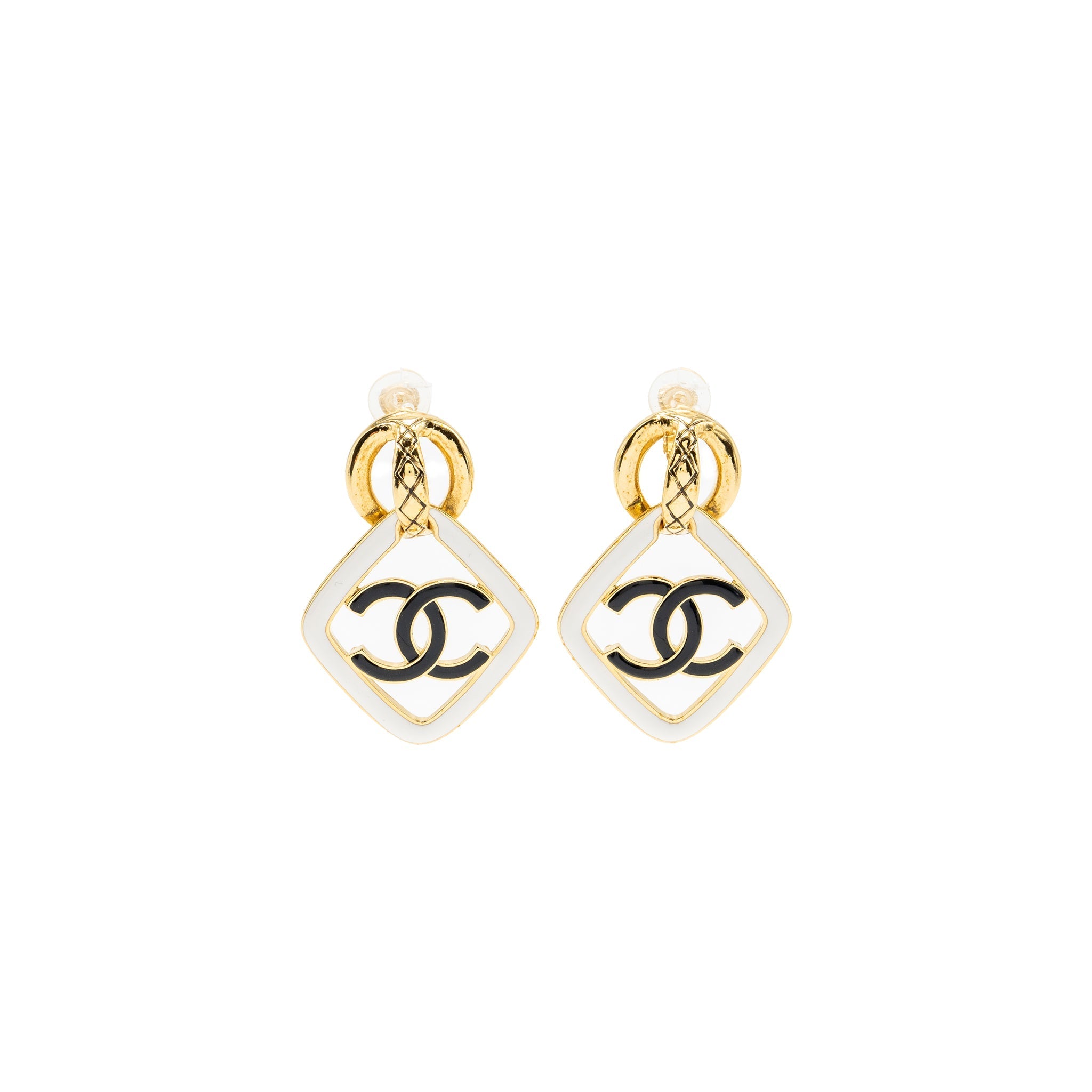 CHANEL GIANT CC LOGO EAR CLIP ENAMEL BLACK/WHITE GOLD TONE