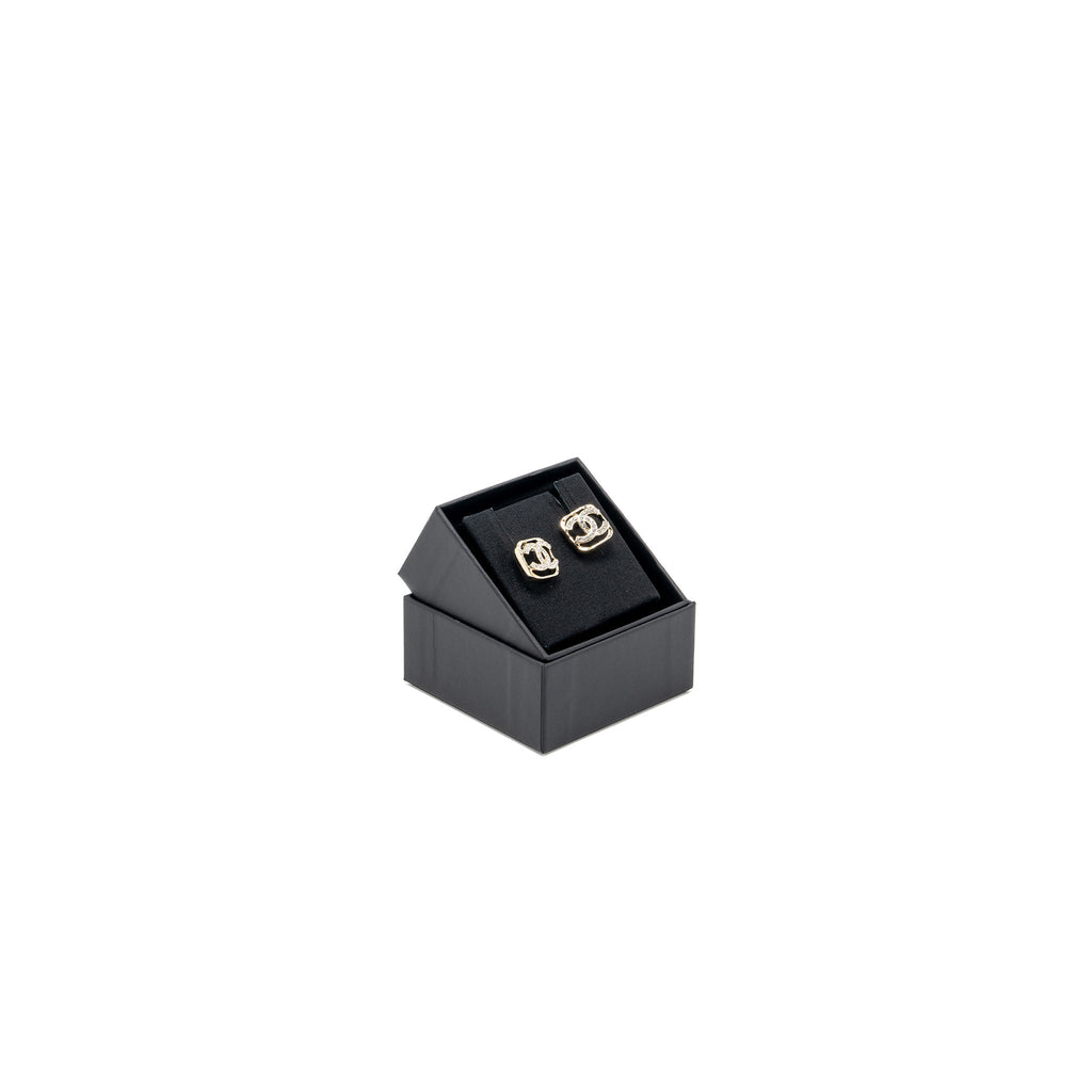 CHANEL SQUARE CC LOGO EARRINGS CRYSTAL LIGHT GOLD TONE