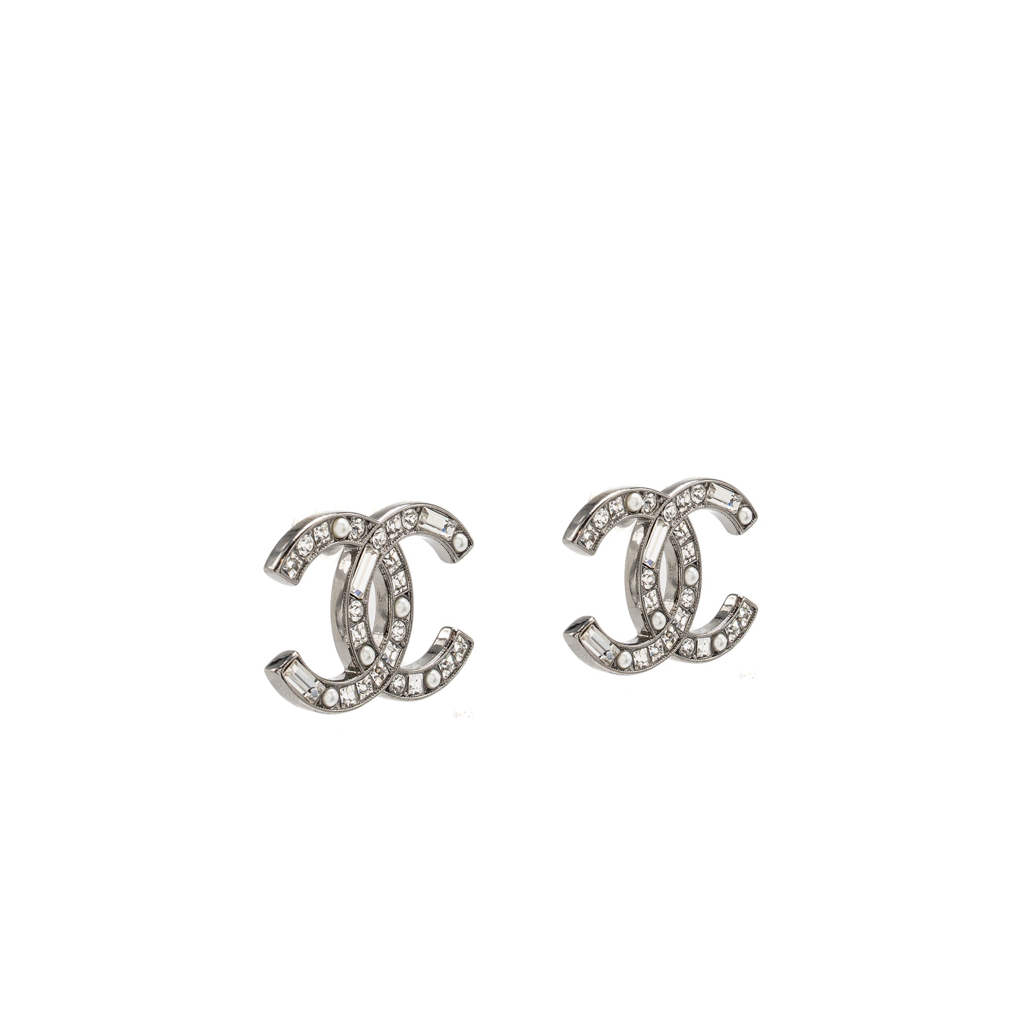 CHANEL CC EARRINGS CRYSTAL/PEARL SILVER TONE