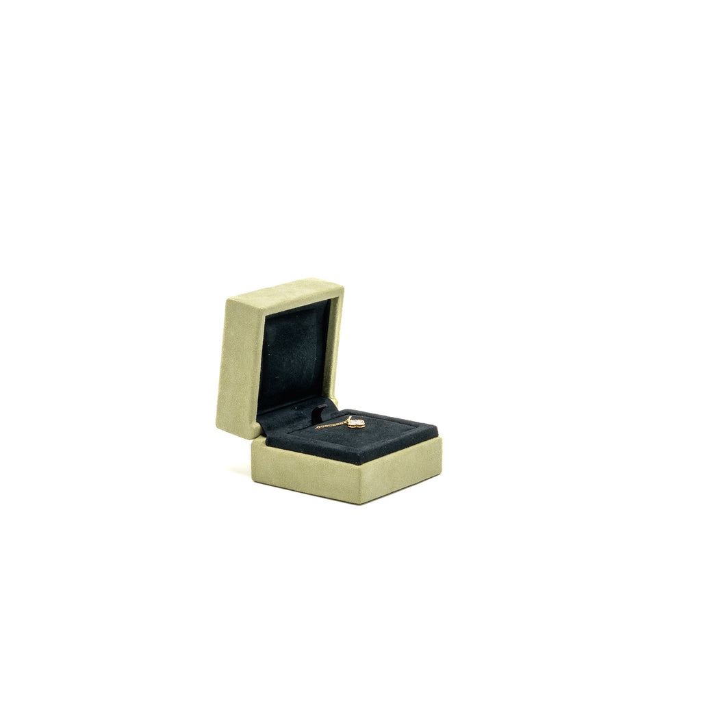 VAN CLEEF AND ARPELS SWEET ALHAMBRA PENDANT YELLOW GOLD / MOTHER OF PEARL