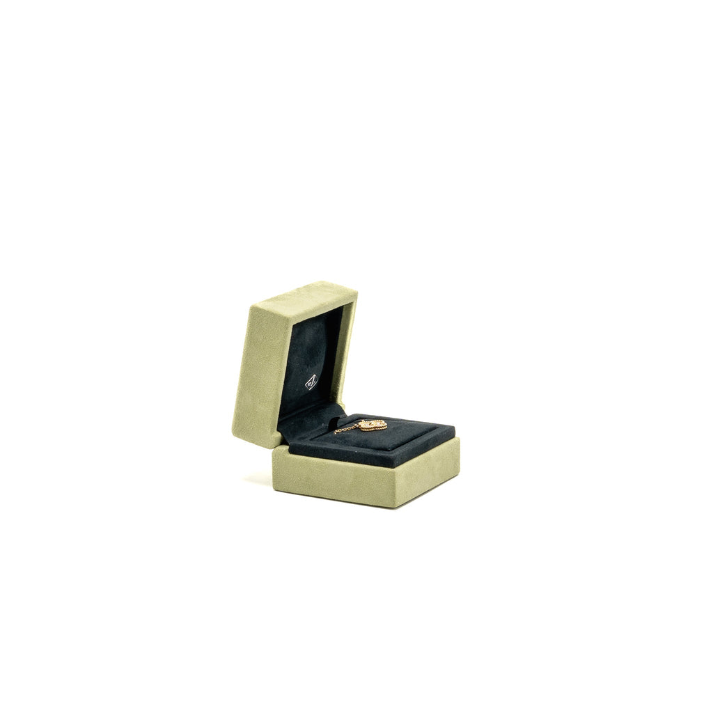VAN CLEEF AND ARPELS VINTAGEL ALHAMBRA PENDANT 18K YELLOW GOLD DIAMONDS