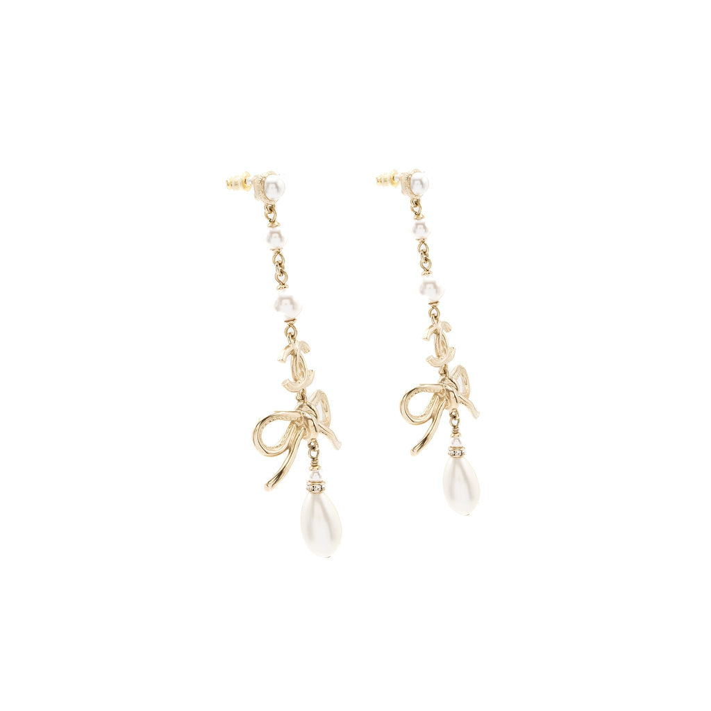CHANEL PEARL / CC LOGO / BOW TIE DROP EARRINGS GOLD TONE