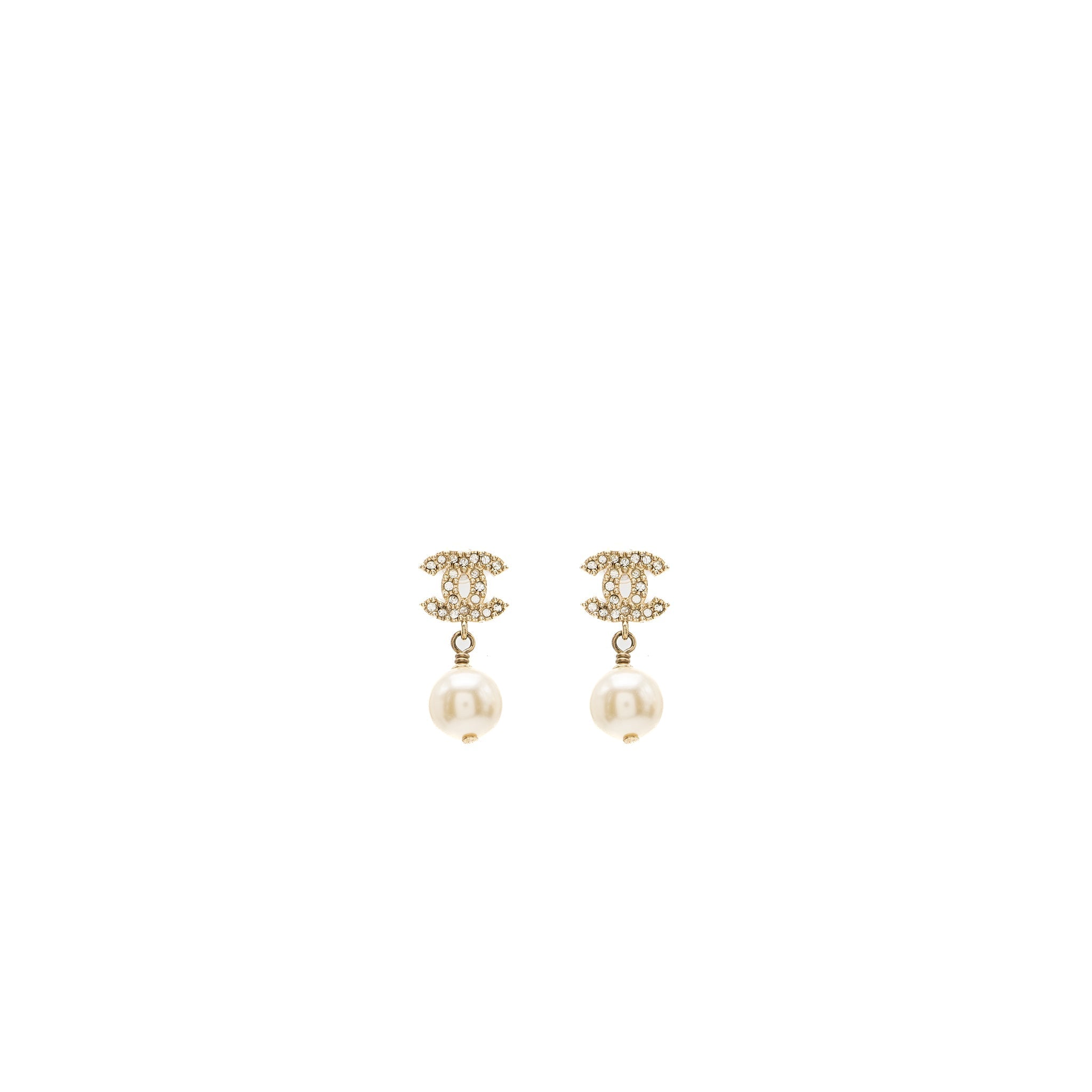 CHANEL CC LOGO WITH PEARL DROP EARRINGS LIGHT GOLD TONE