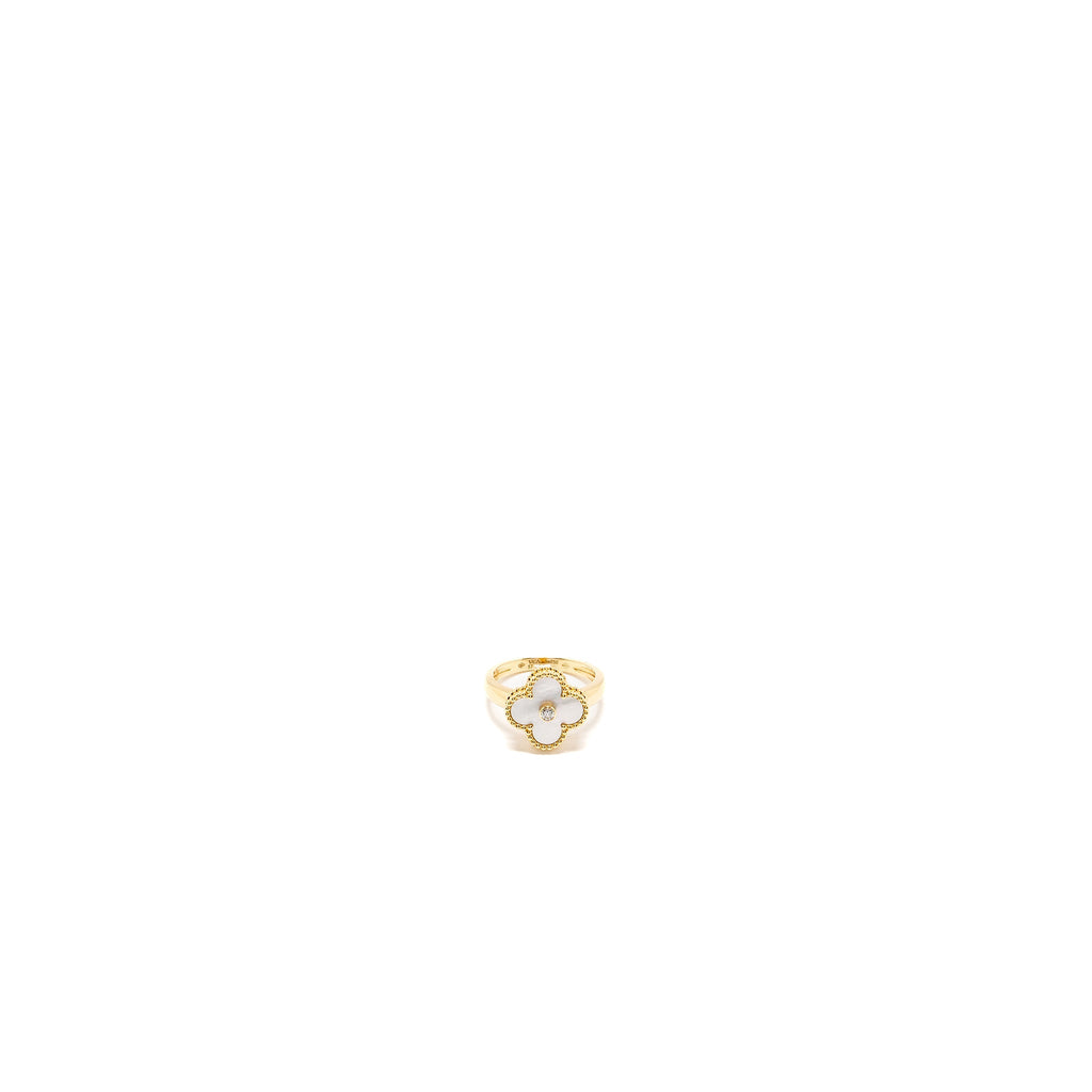 VAN CLEEF & ARPELS VINTAGE ALHAMBRA RING, 18K YELLOW GOLD/WHITE MOTHER OF PEARL/DIAMOND
