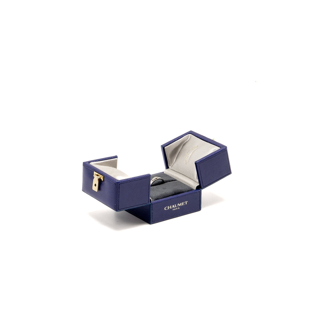 CHAUMET LIENS EVIDENCE WEDDING BAND PLATINUM WITH DIAMONDS, 3.2MM