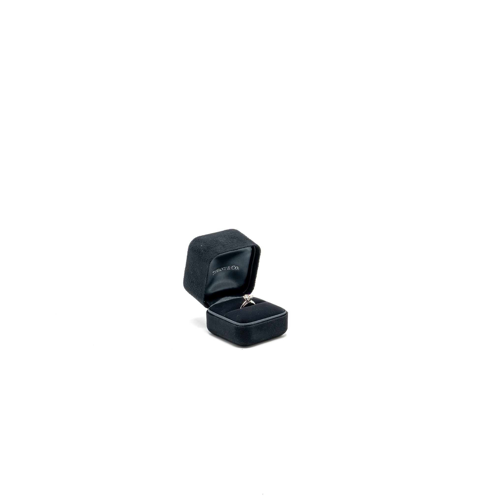 TIFFANY DIAMOND RING 2.23CT COLOR I, VS1