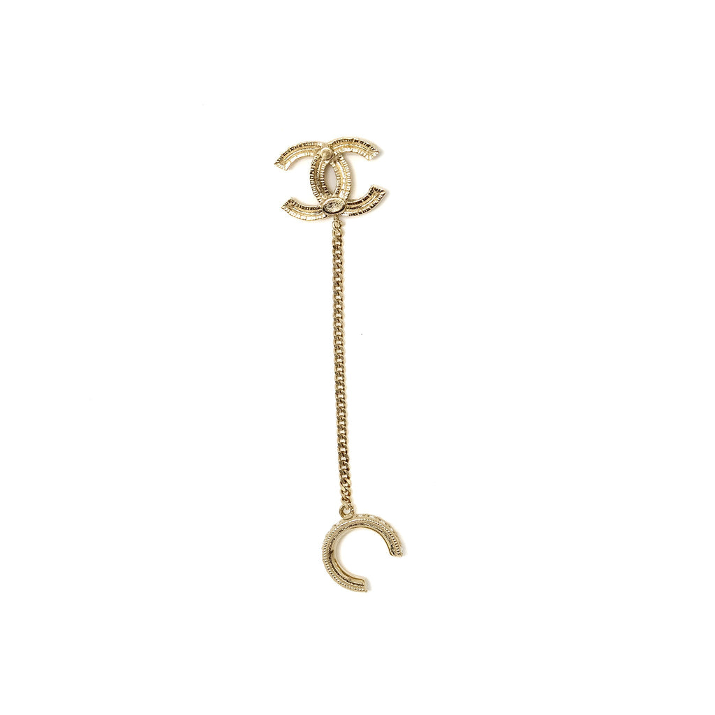 CHANEL CC LOGO CRYSTAL EARRING DROP/ EAR CLIP LIGHT GOLD TONE