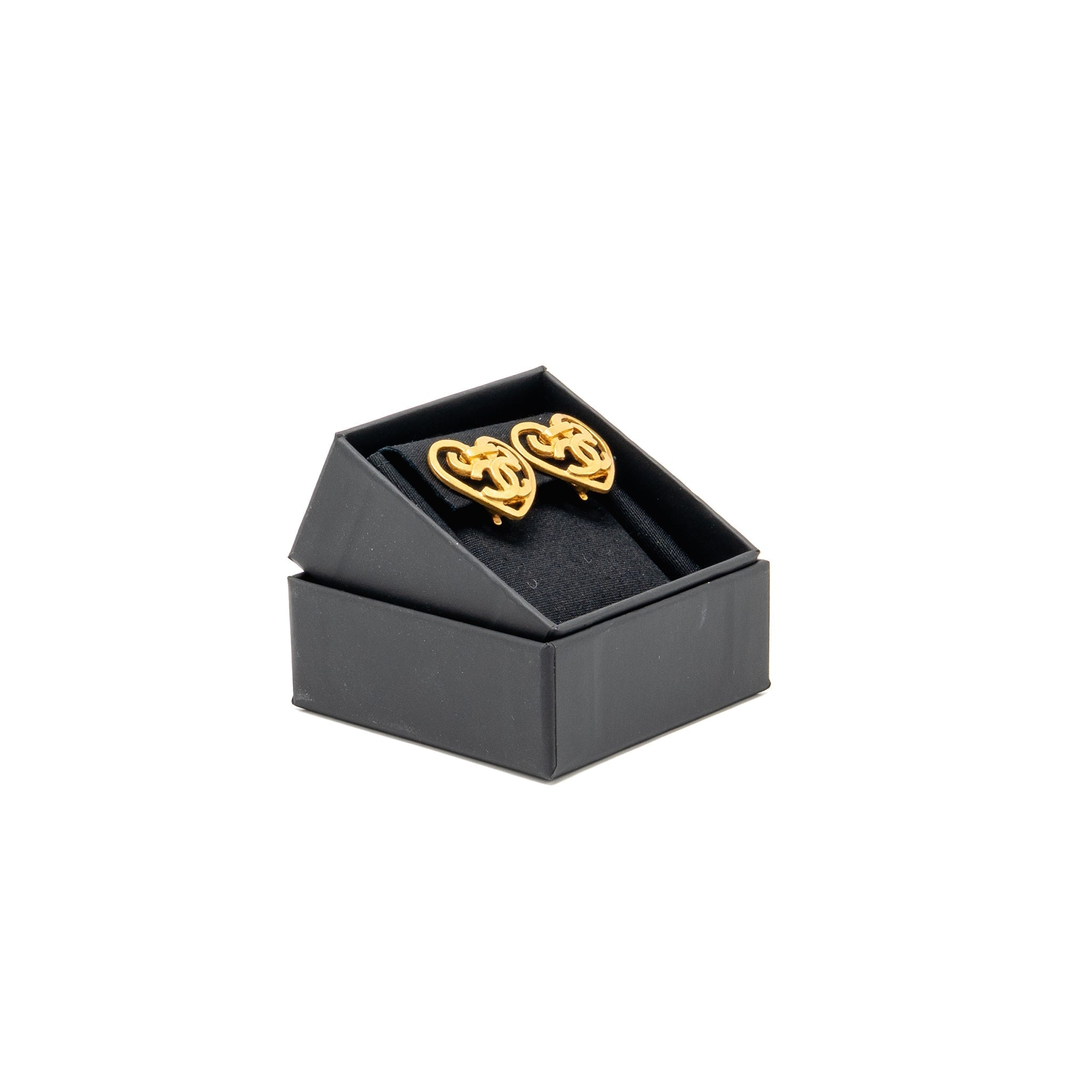 CHANEL VINTAGE HEART SHAPE CC LOGO EAR CLIPS GOLD TONE