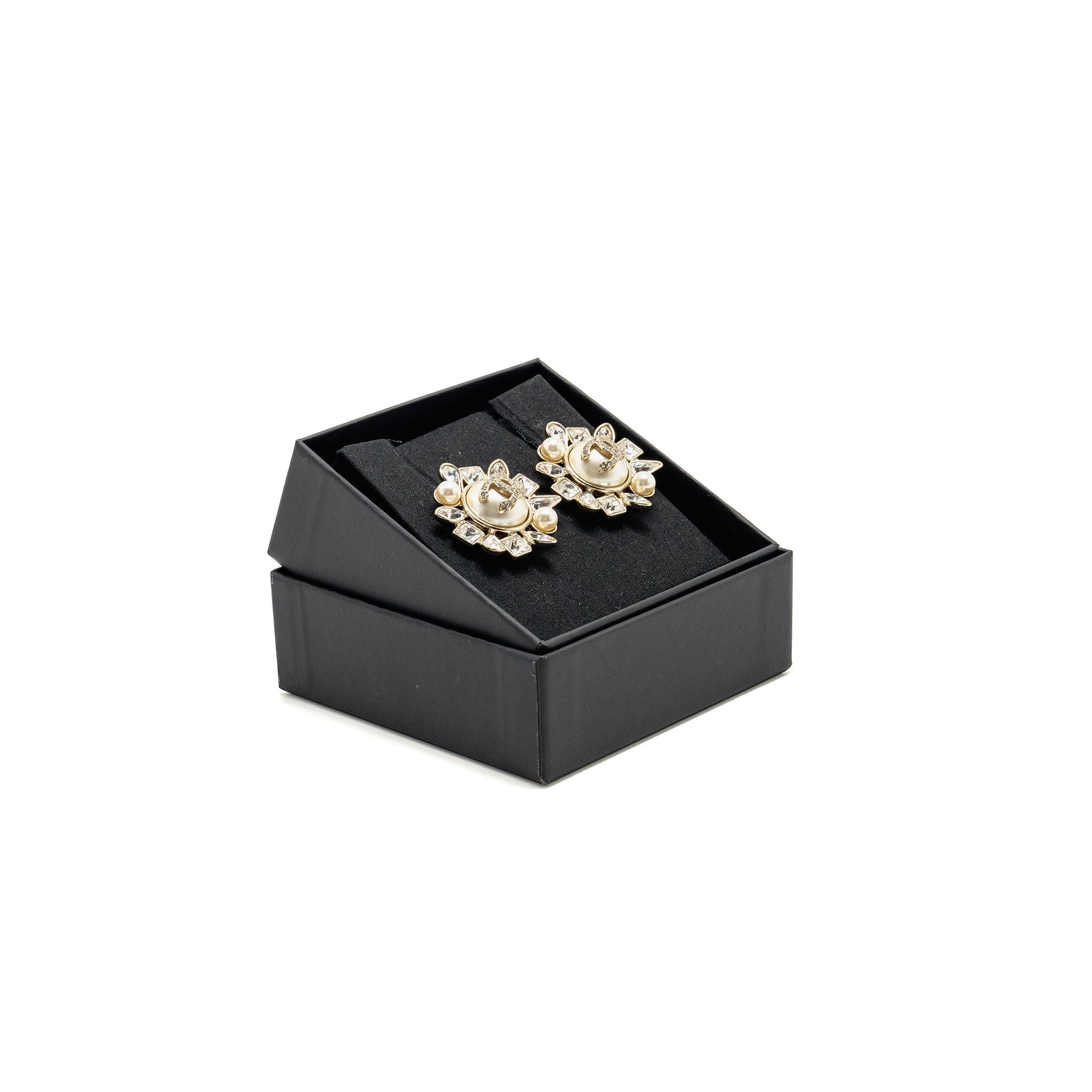 CHANEL GIANT GEOMETRIC CC LOGO EARRINGS PEARL/CRYSTAL LIGHT GOLD TONE
