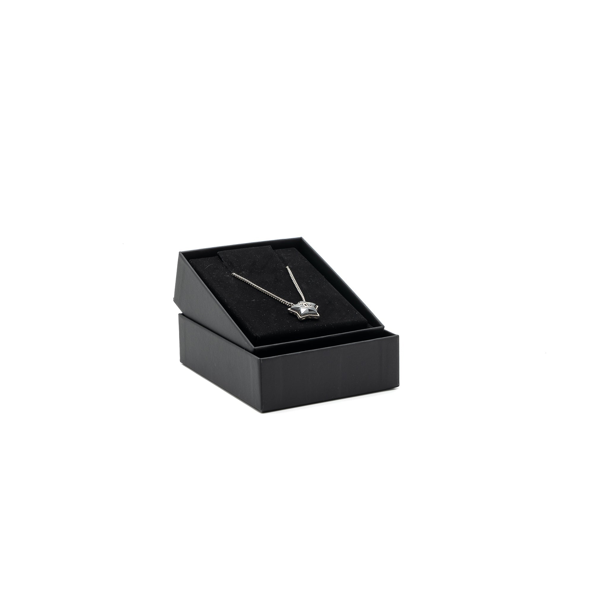 CHANEL STAR NECKLACE WITH CC LOGO GREY WITH RUTHENIUM HARDWARE