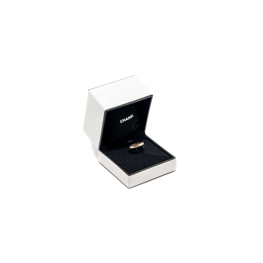 CHANEL MINI VERSION COCO CRUSH RING QUILTED MOTIF 18K BEIGE GOLD