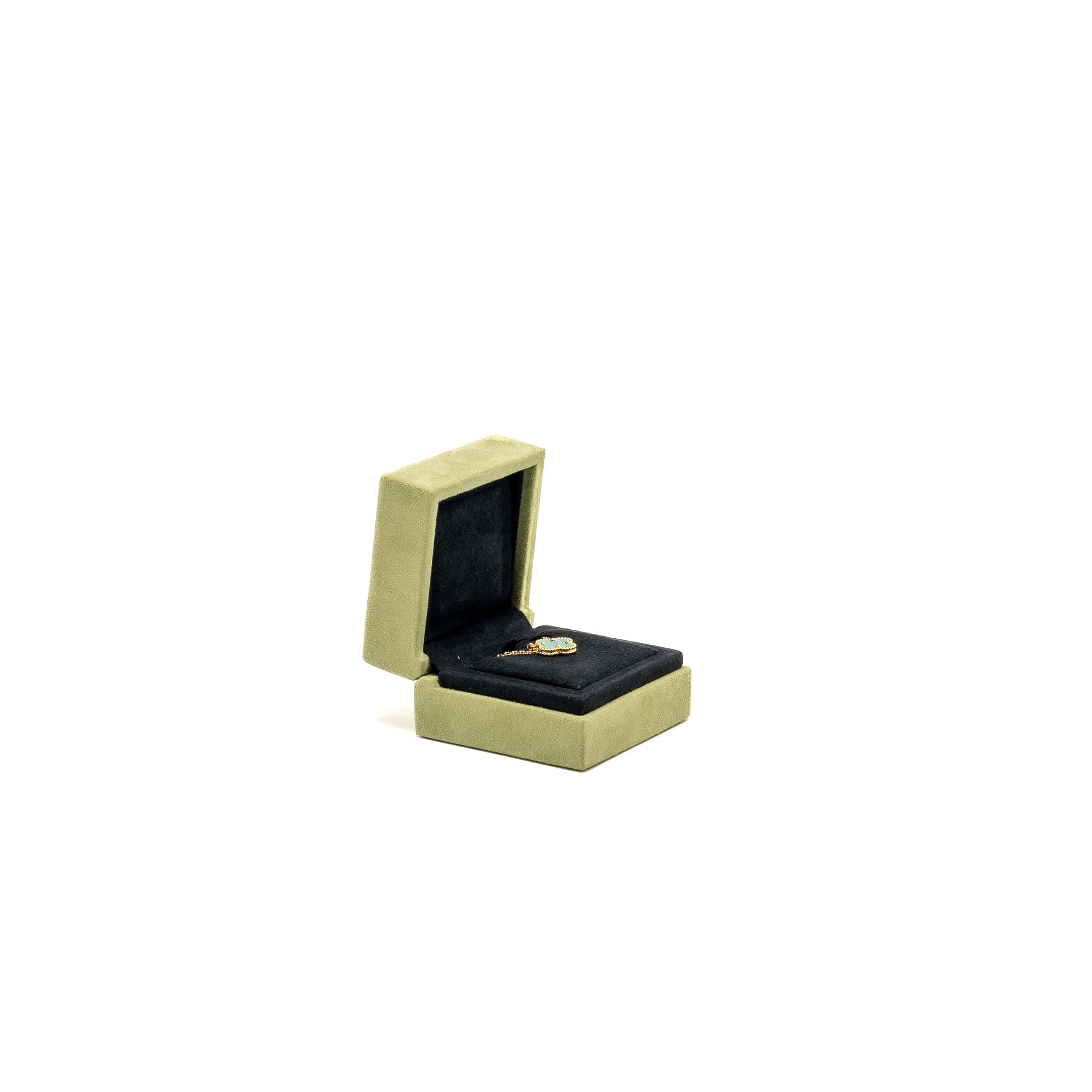 VAN CLEEF AND ARPELS VINTAGE ALHAMBRA PENDANT 18K YELLOW GOLD, MALACHITE