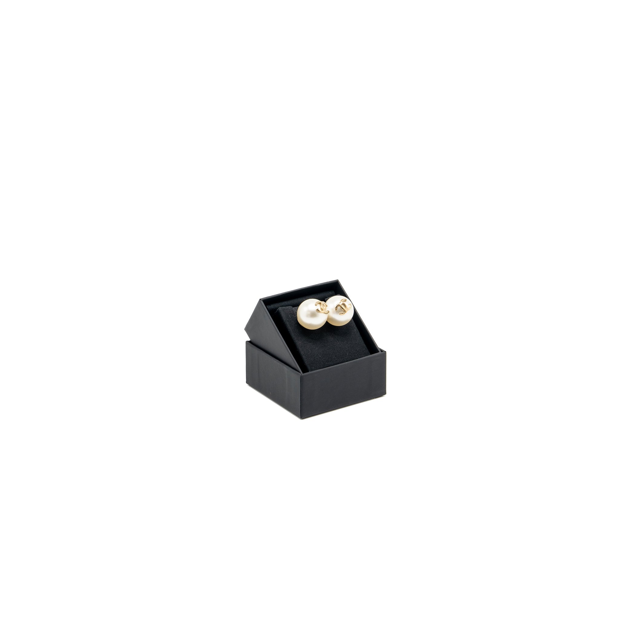 CHANEL GIANT PEARL EARRINGS GOLD TONE