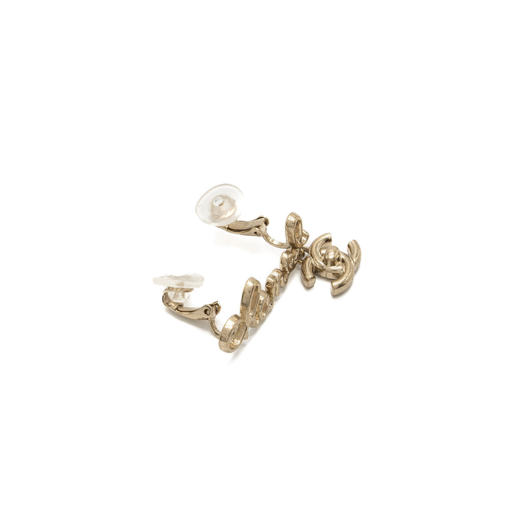 CHANEL COCO/CHANEL LETTER EARRING CLIPS LIGHT GOLD TONE