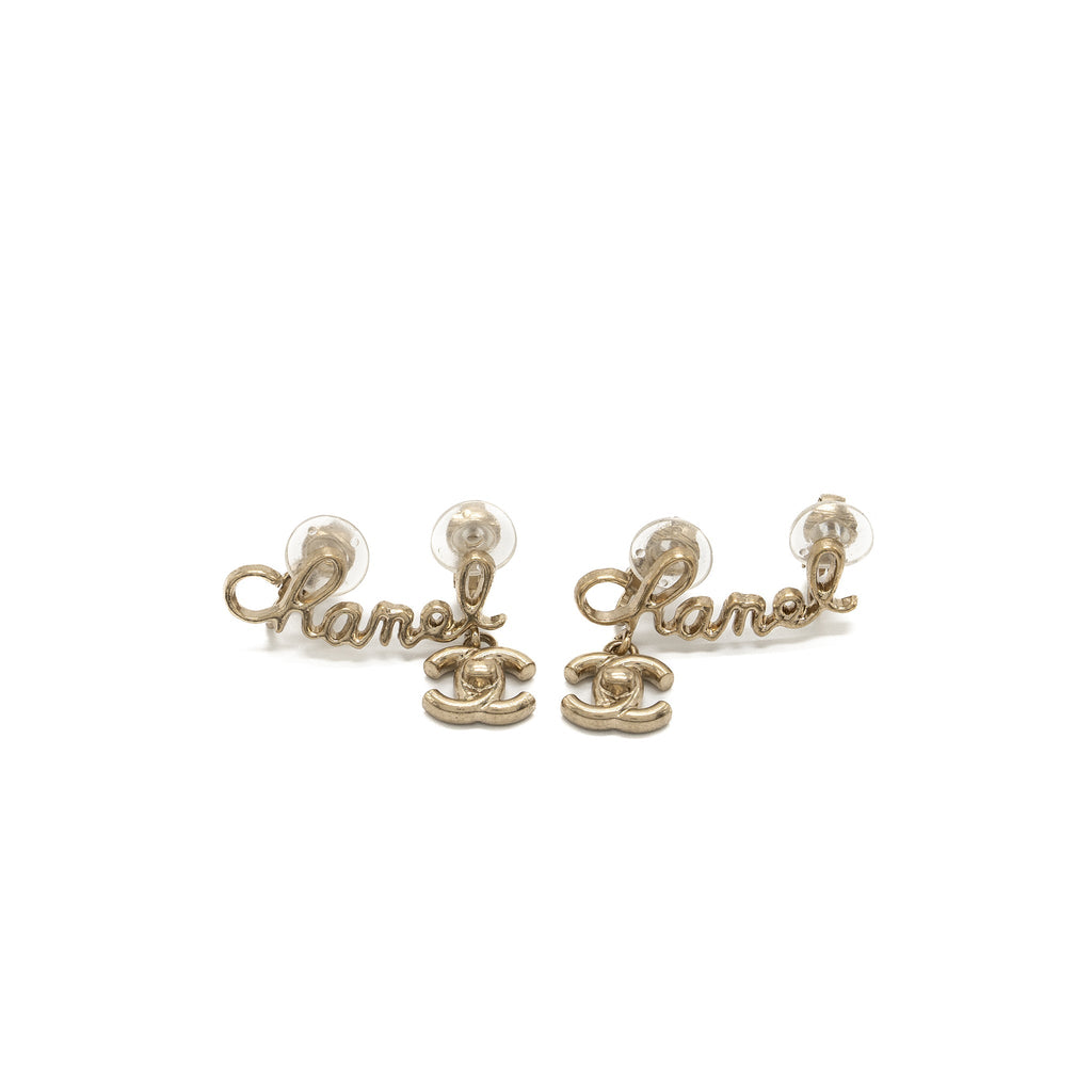 CHANEL COCO/CHANEL LETTER EARRING CLIPS LIGHT GOLD TONE