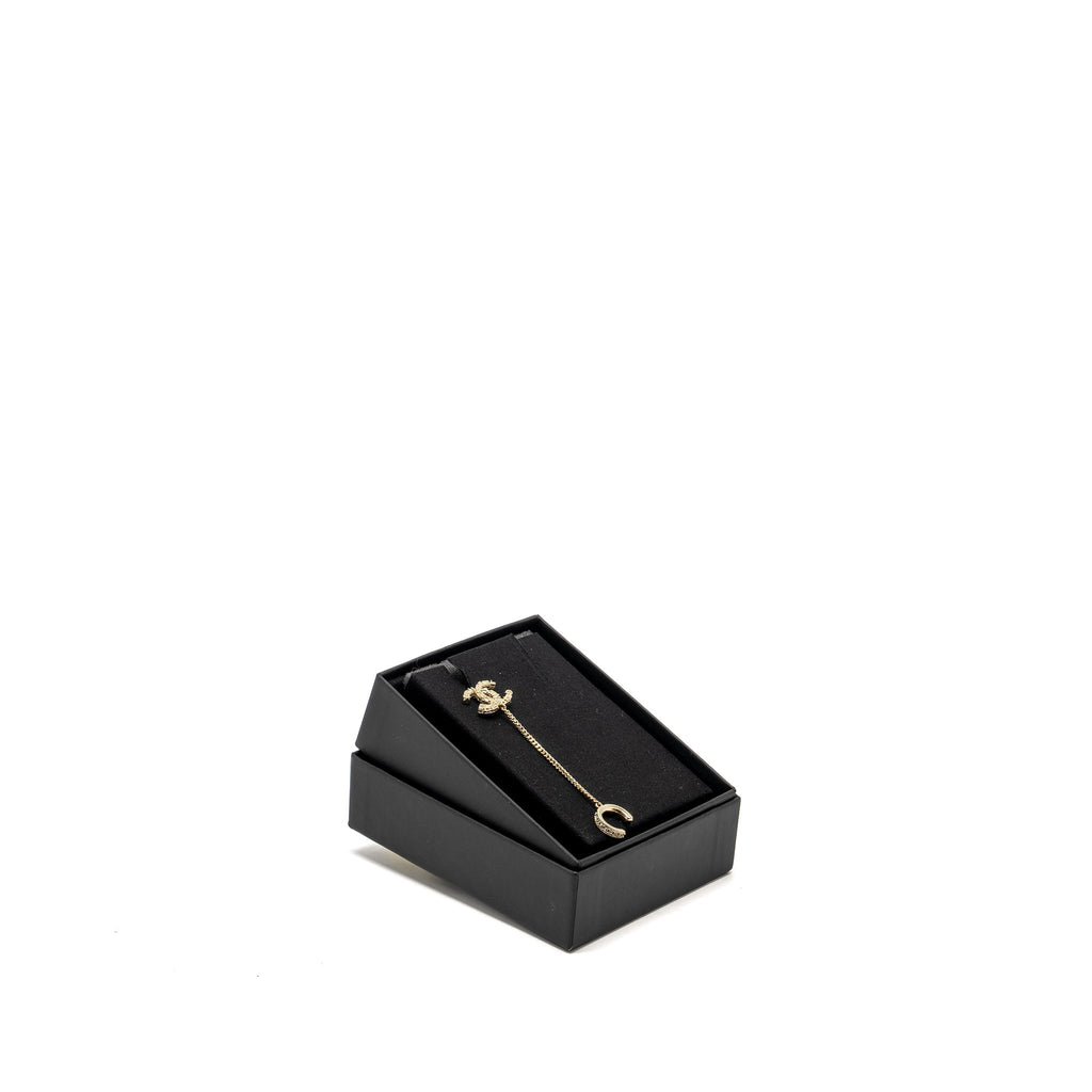 CHANEL CC LOGO CRYSTAL EARRING DROP/ EAR CLIP LIGHT GOLD TONE