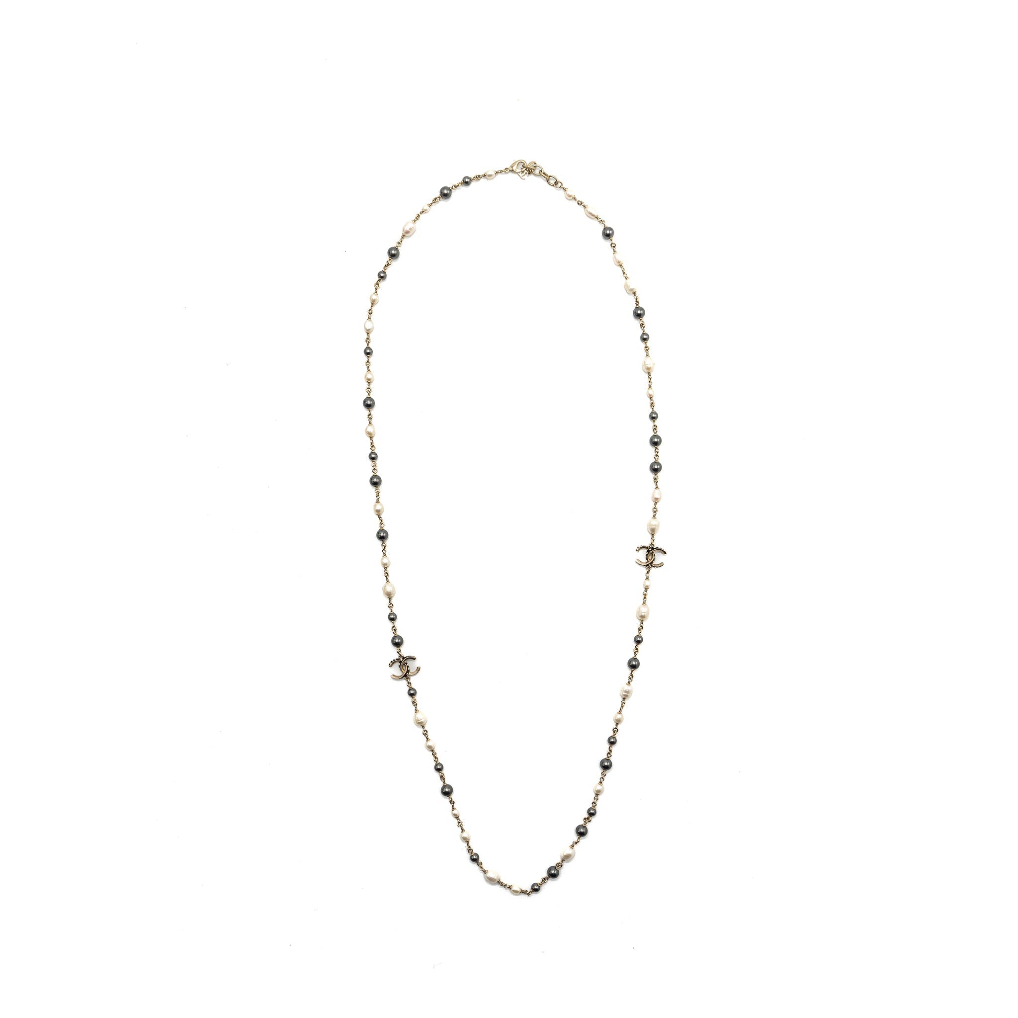 CHANEL CC LOGO LONG NECKLACE WITH PEARL LIGHT GOLD TONE