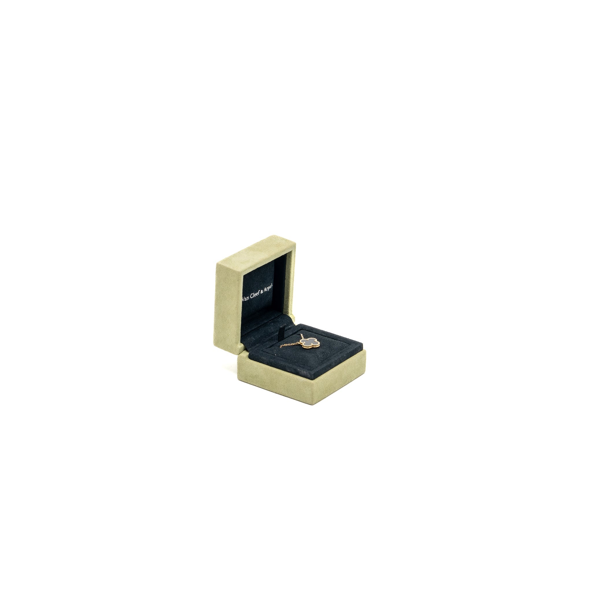 VAN CLEEF AND ARPELS VINTAGE ALHAMBRA PENDANT ONYX / YELLOW GOLD
