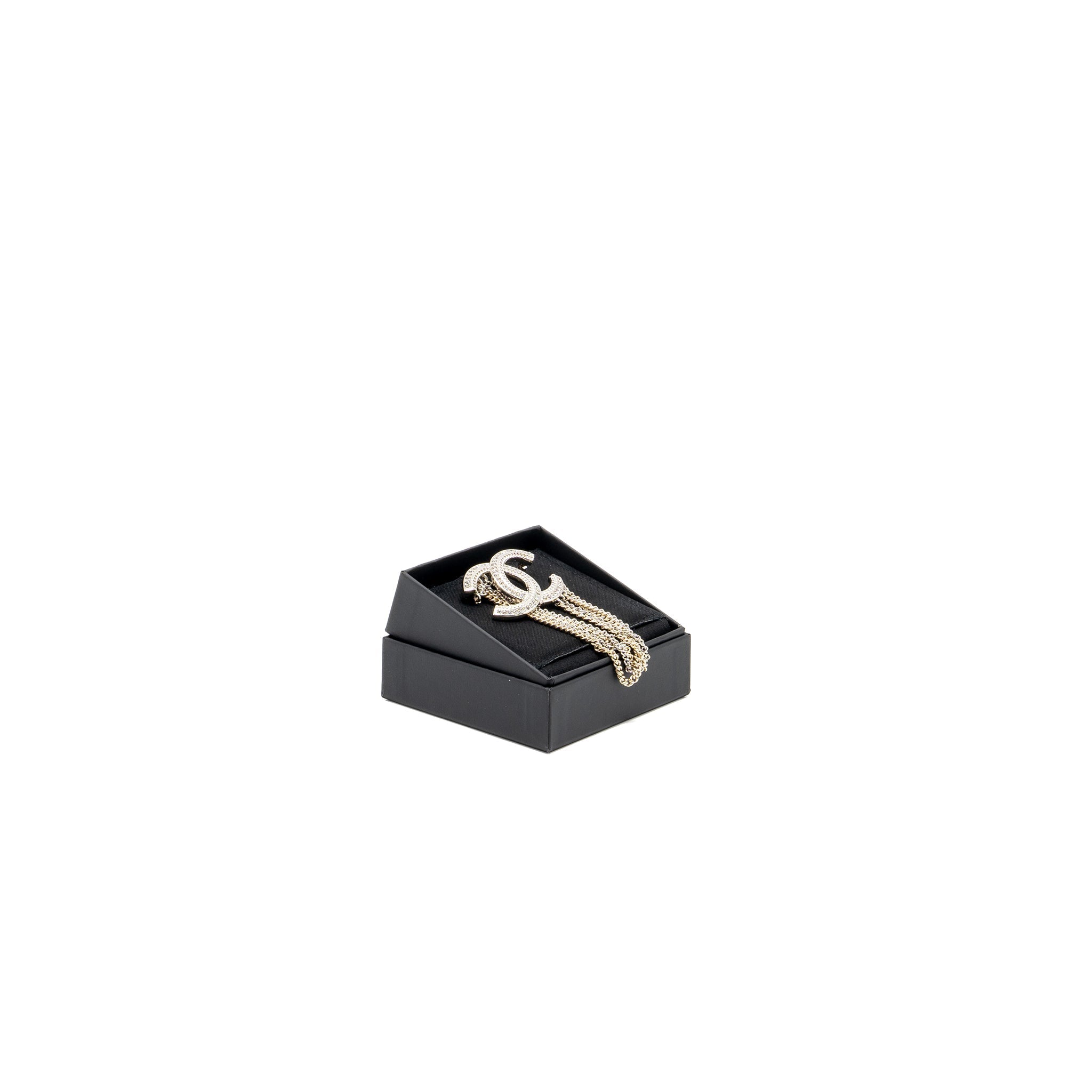 CHANEL CHAINS DROP CC LOGO BROOCH CRYSTAL SILVER/LIGHT GOLD TONE