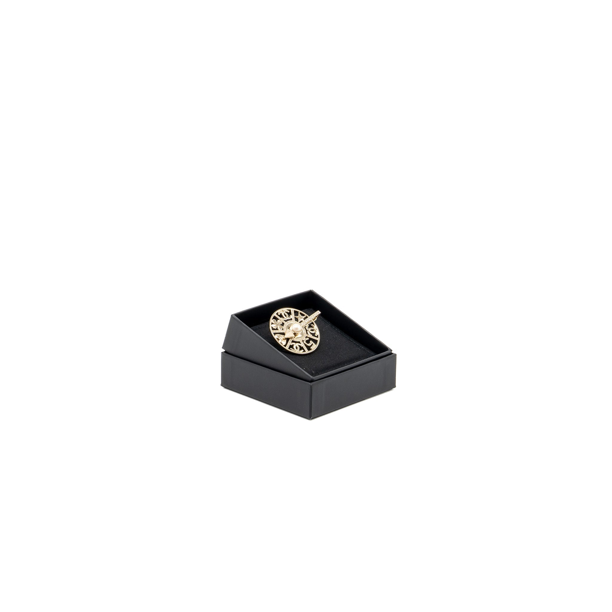 CHANEL STRASS SPINNING WHEEL PIN BROOCH WITH CRYSTAL / PEARL LIGHT GOLD TONE