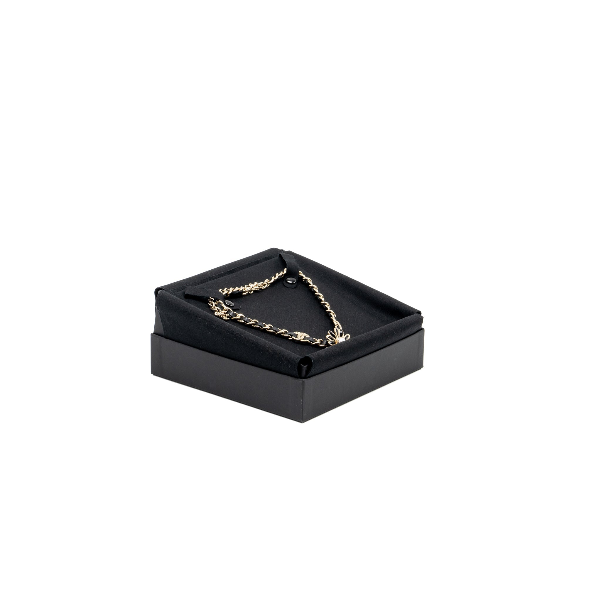 CHANEL CC LOGO LEATHER CHAIN CHOCKER WITH PEARL FLOWER LIGHT GOLD TONE