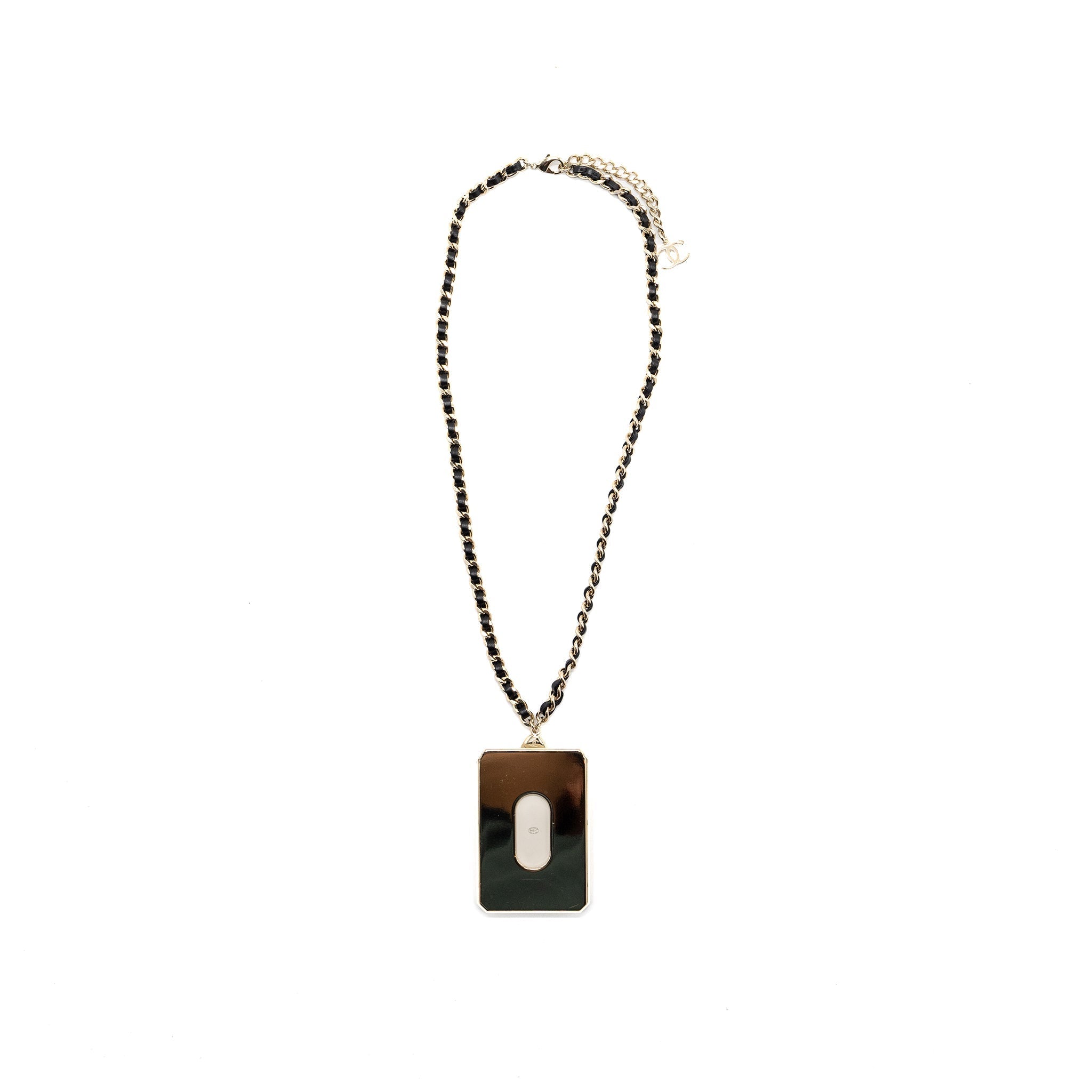 CHANEL 21A NECKLACE CARDHOLDER WITH LEATHER CHAIN WHITE LGHW
