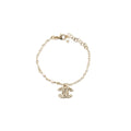 CHANEL CC LOGO DROPPED/PEARL BRACELET LIGHT GOLD TONE