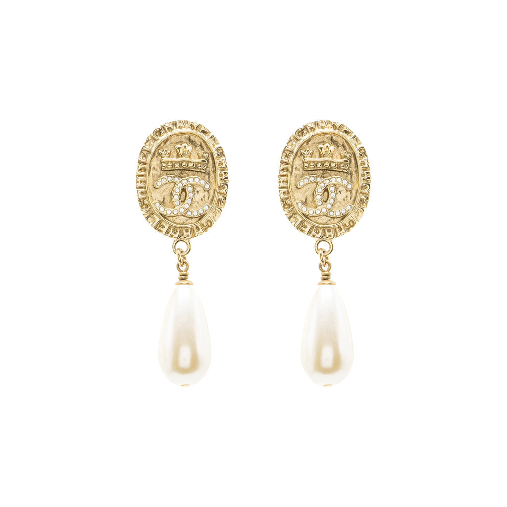 CHANEL CC LOGO EARRINGS PEARL DROPPED CRYSTAL GOLD TONE