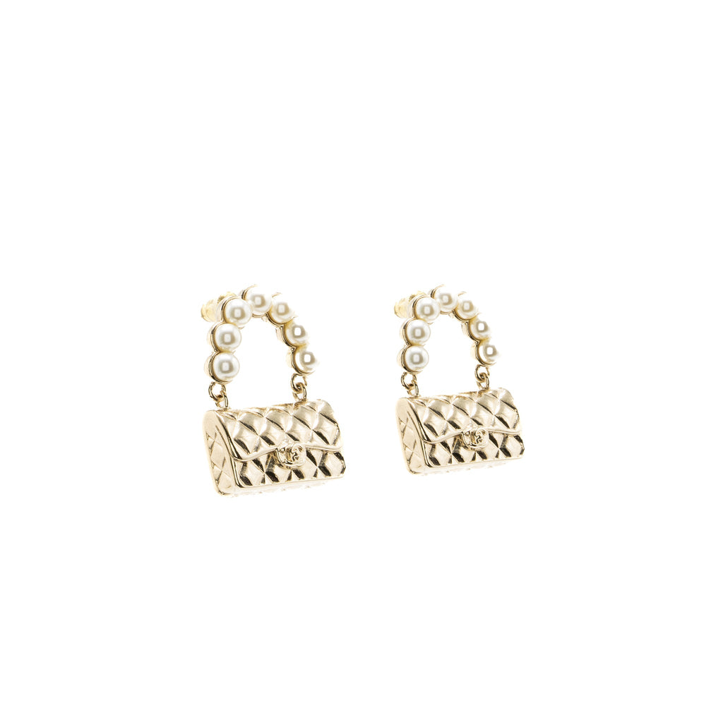 CHANEL FLAP BAG DROPPED EARRINGS PEARL LIGHT GOLD TONE