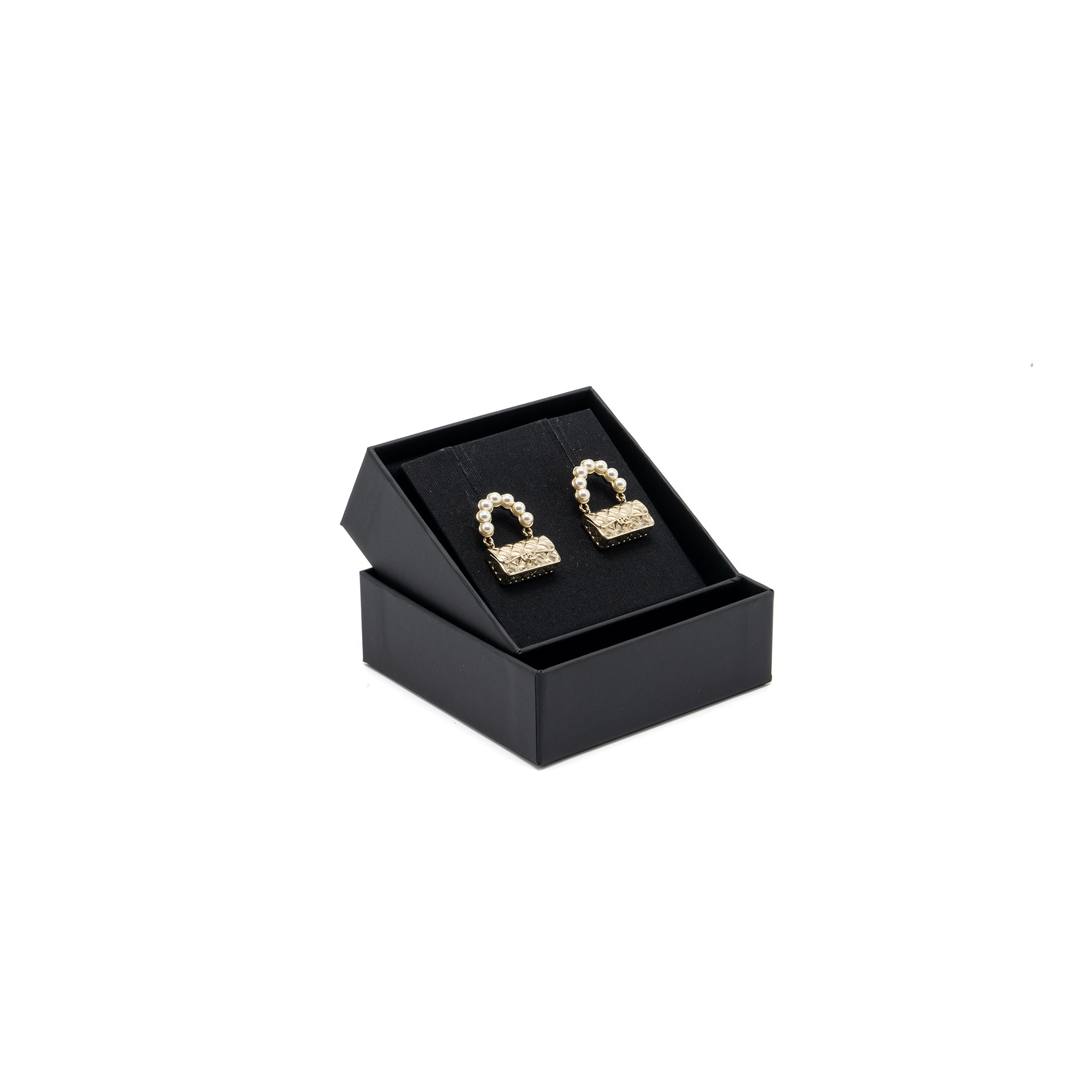 CHANEL FLAP BAG DROPPED EARRINGS PEARL LIGHT GOLD TONE