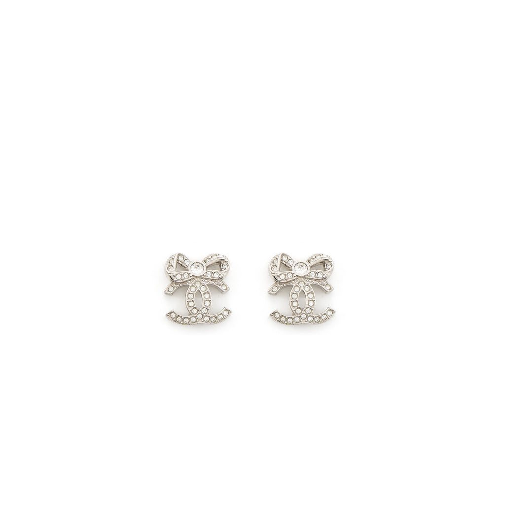 CHANEL CC LOGO BOW EARRINGS CRYSTAL SILVER TONE