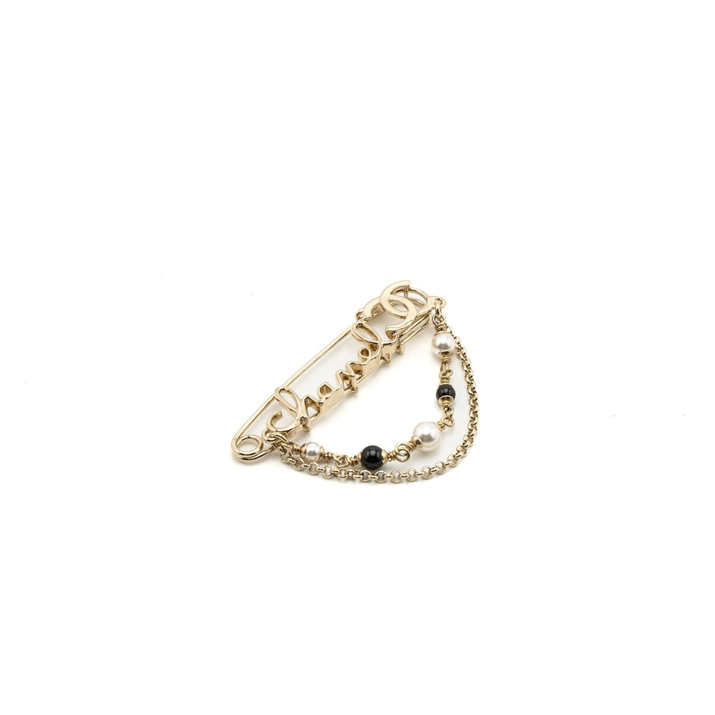 CHANEL PEARL DROP BROOCH LIGHT GOLD TONE
