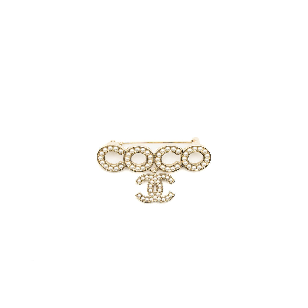 CHANEL COCO LOGO BROOCH PEARL LIGHT GOLD TONE