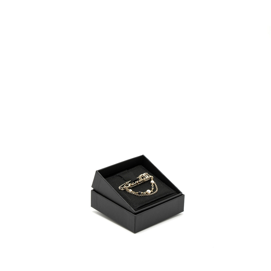 CHANEL PEARL DROP BROOCH LIGHT GOLD TONE