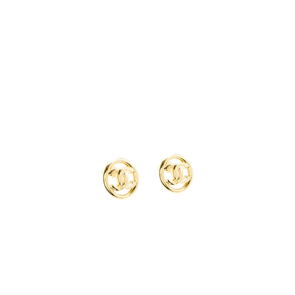 CHANEL ROUND CC LOGO EARRINGS GHW
