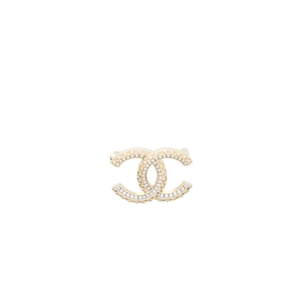 CHANEL DETAILED CC LOGO BROOCH CRYSTAL LIGHT GOLD TONE