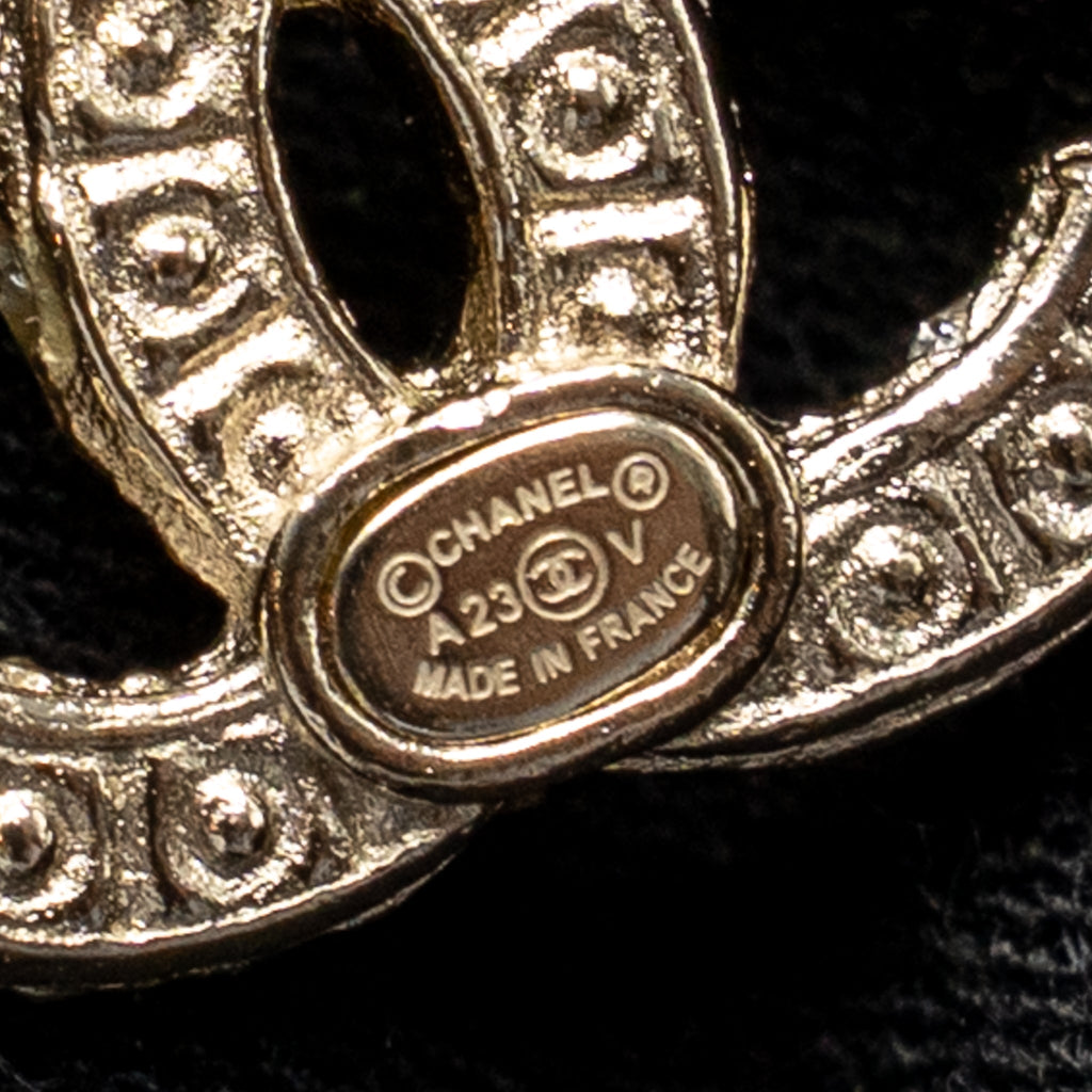 CHANEL PEARL CC LOGO EARRINGS GOLD TONE