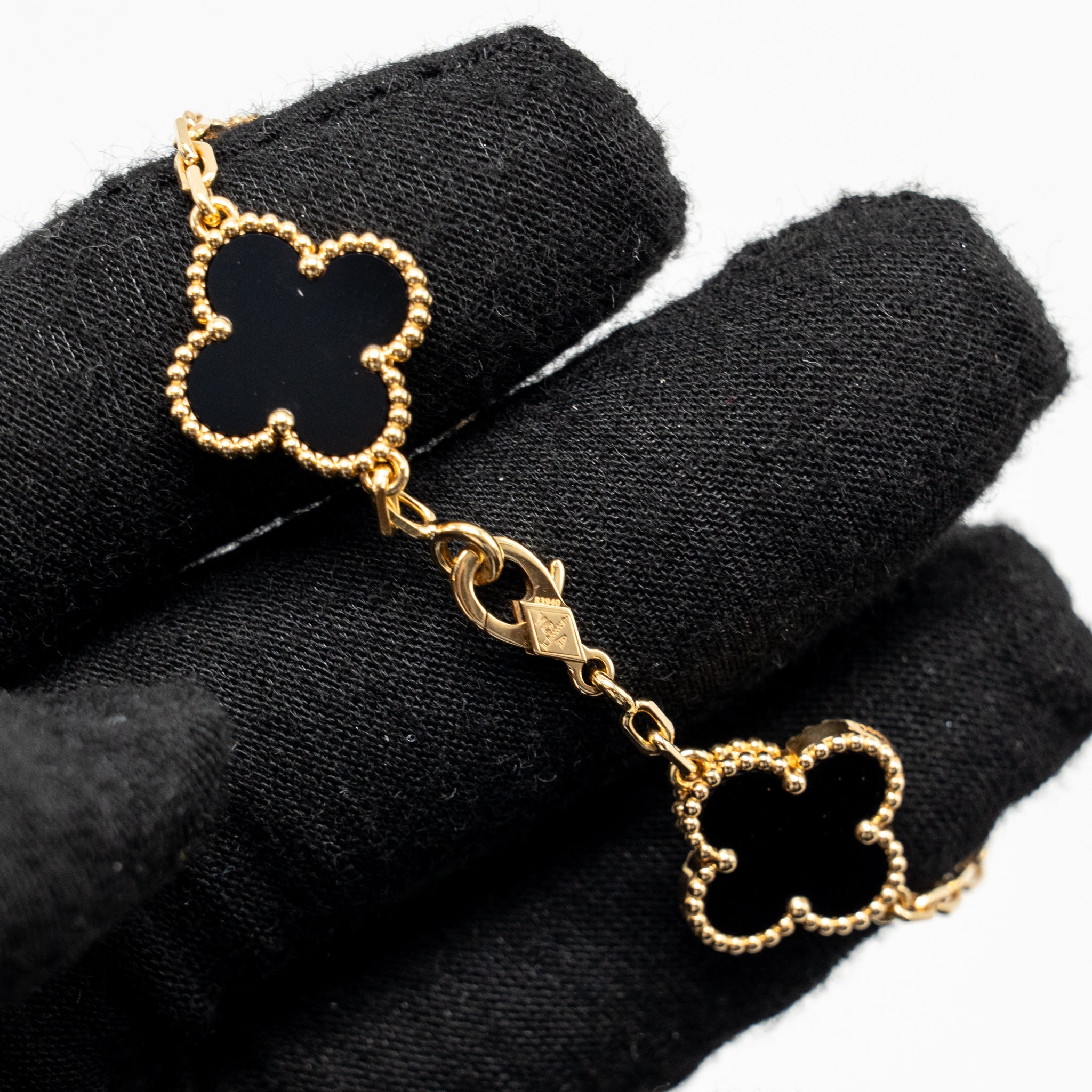 VAN CLEEF & ARPELS VINTAGE ALHAMBRA BRACELET 5 MOTIFS ONYX YELLOW GOLD