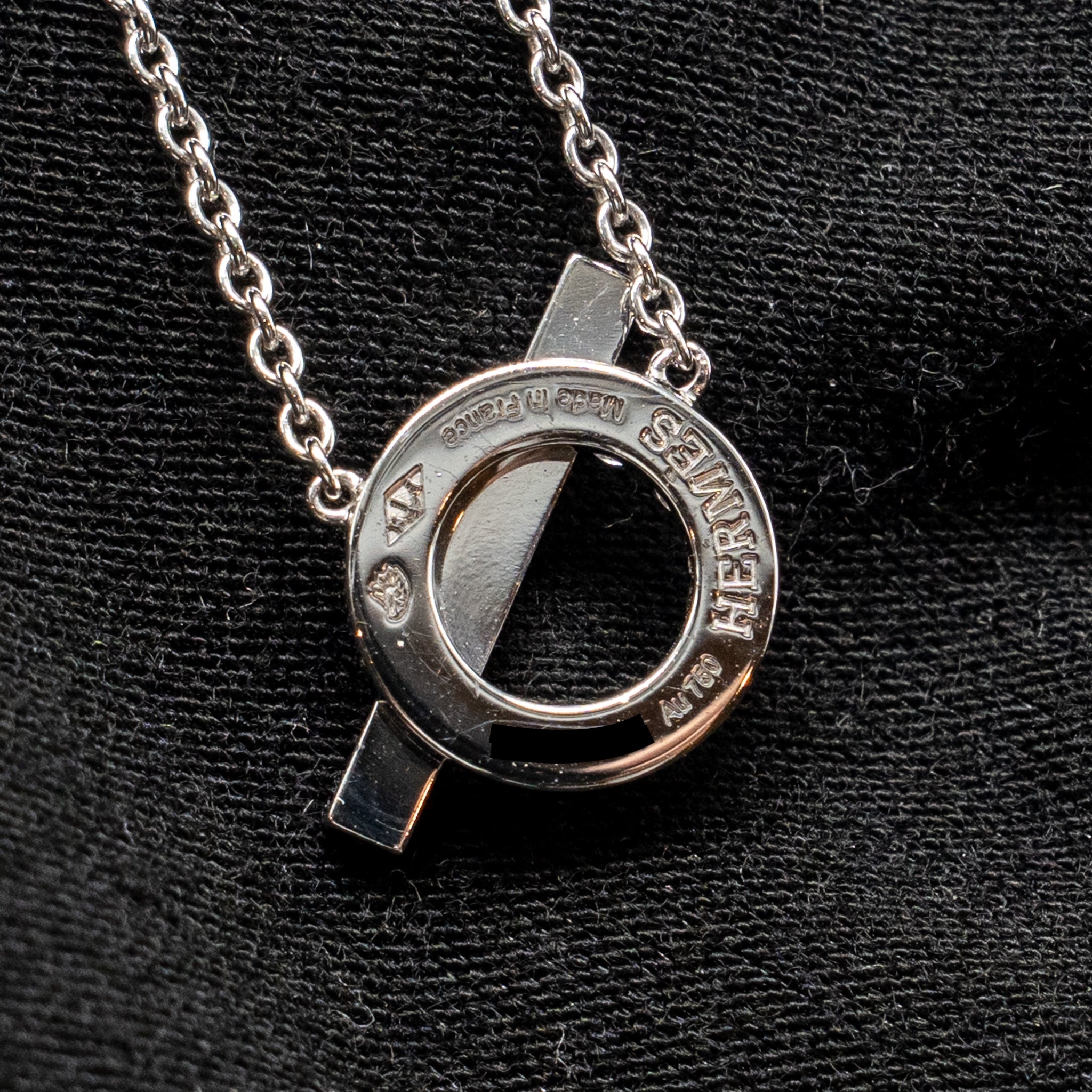 HERMES FINESSE PENDANT WHITE GOLD DIAMONDS