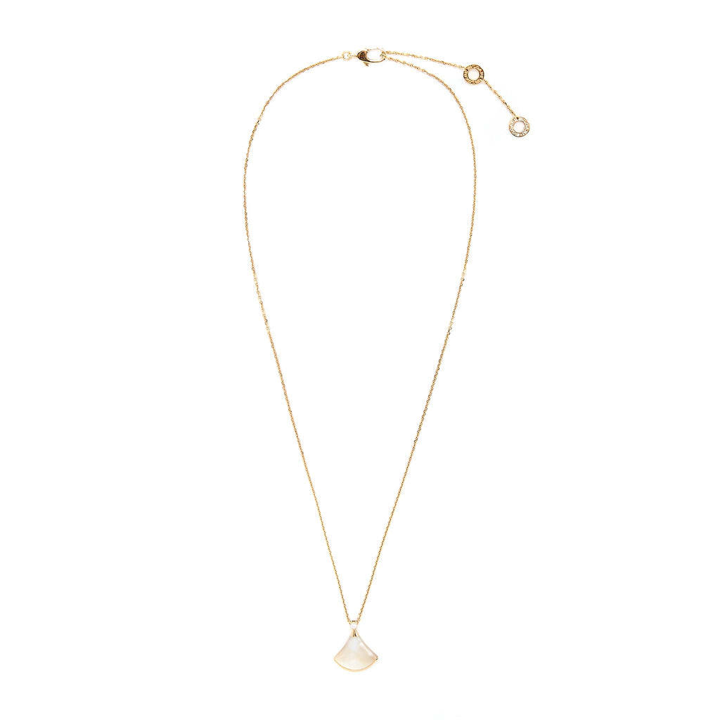 BVLGARI DIVA`S DREAM NECKLACE MOTHER OF PEARL WITH DIAMOND ROSE GOLD