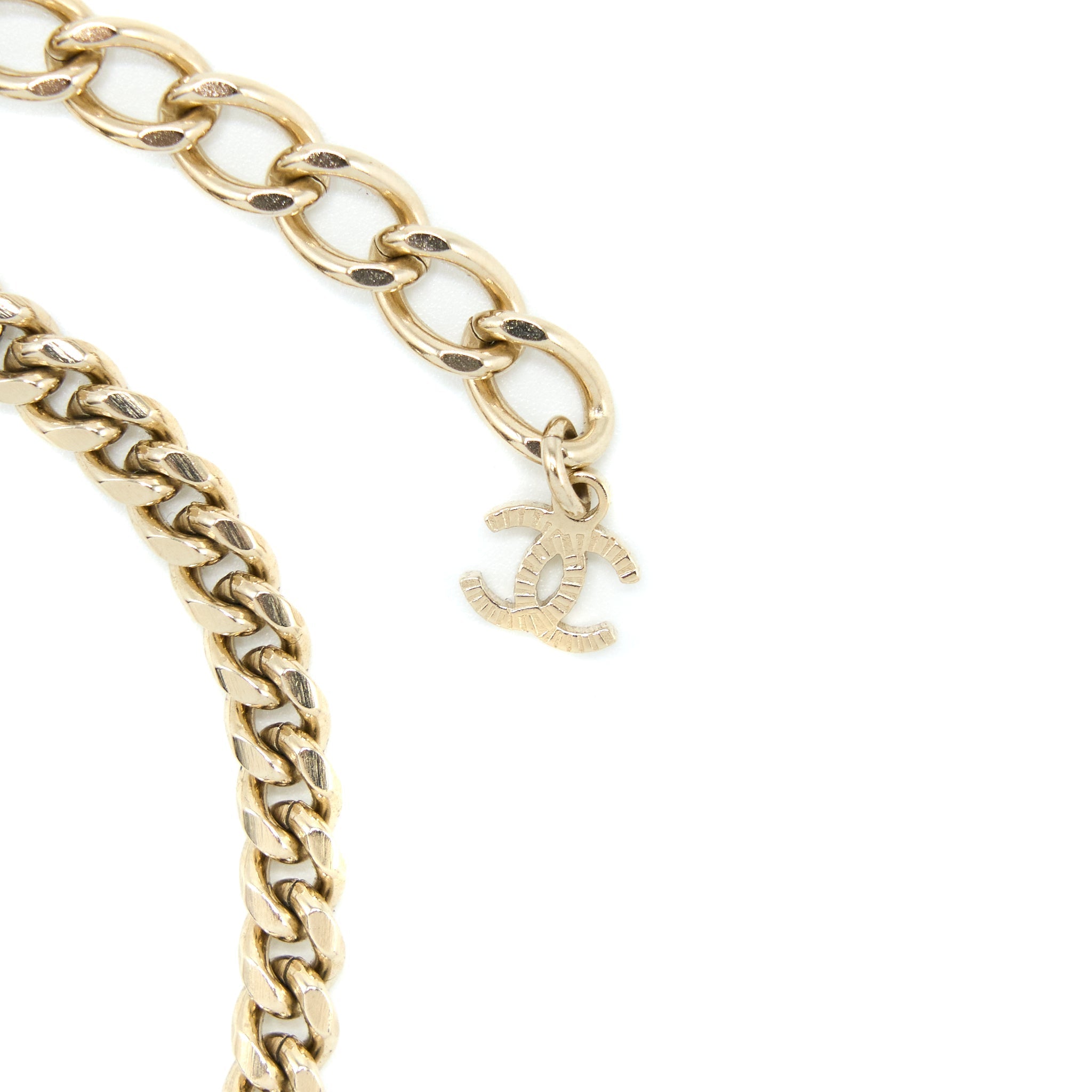 CHANEL 22S PERFUME BOTTLE/CC LOGO DROP NECKLACE/CHOKER LGHW