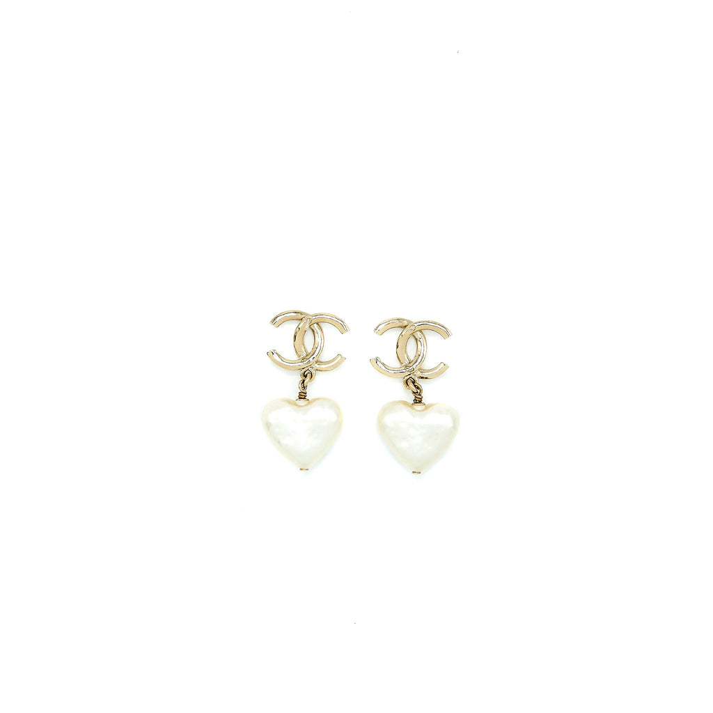 CHANEL 22C CC LOGO HEART DROP EARRING LIGHT GOLD TONE