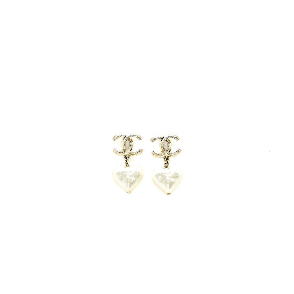 CHANEL 22C CC LOGO HEART DROP EARRING LIGHT GOLD TONE
