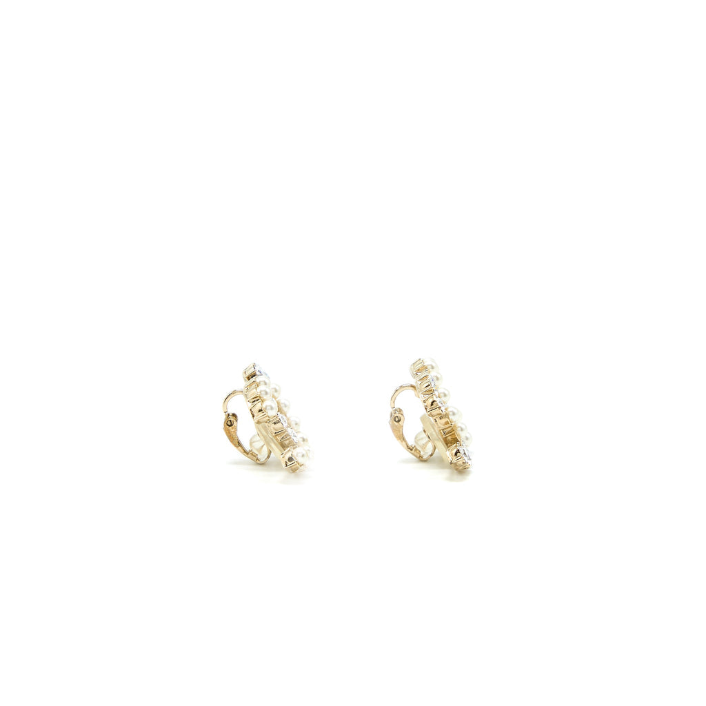 CHANEL CC LOGO CRYSTAL AND PEARL EAR CLIPS LIGHT GOLD TONE
