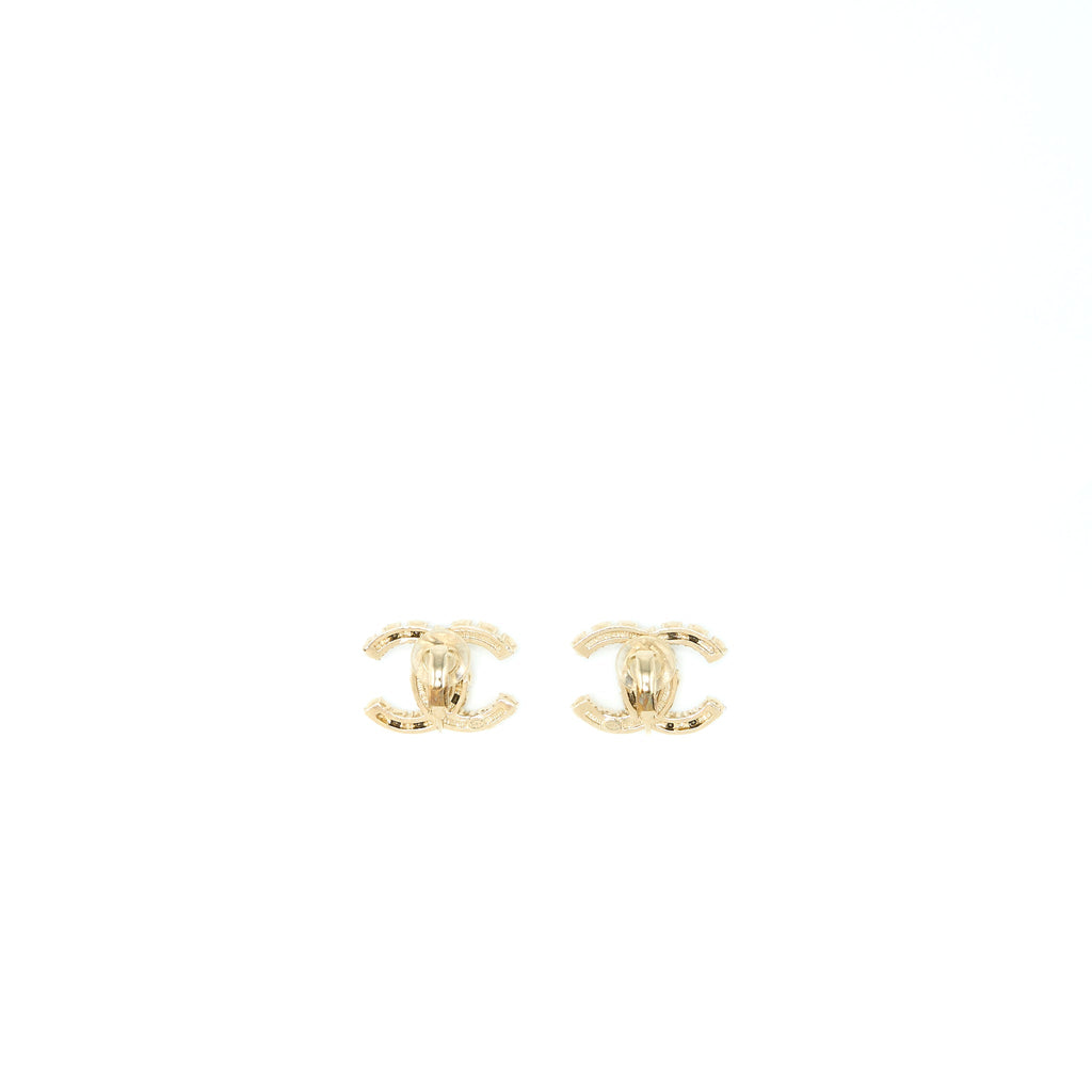 CHANEL CC LOGO CRYSTAL AND PEARL EAR CLIPS LIGHT GOLD TONE