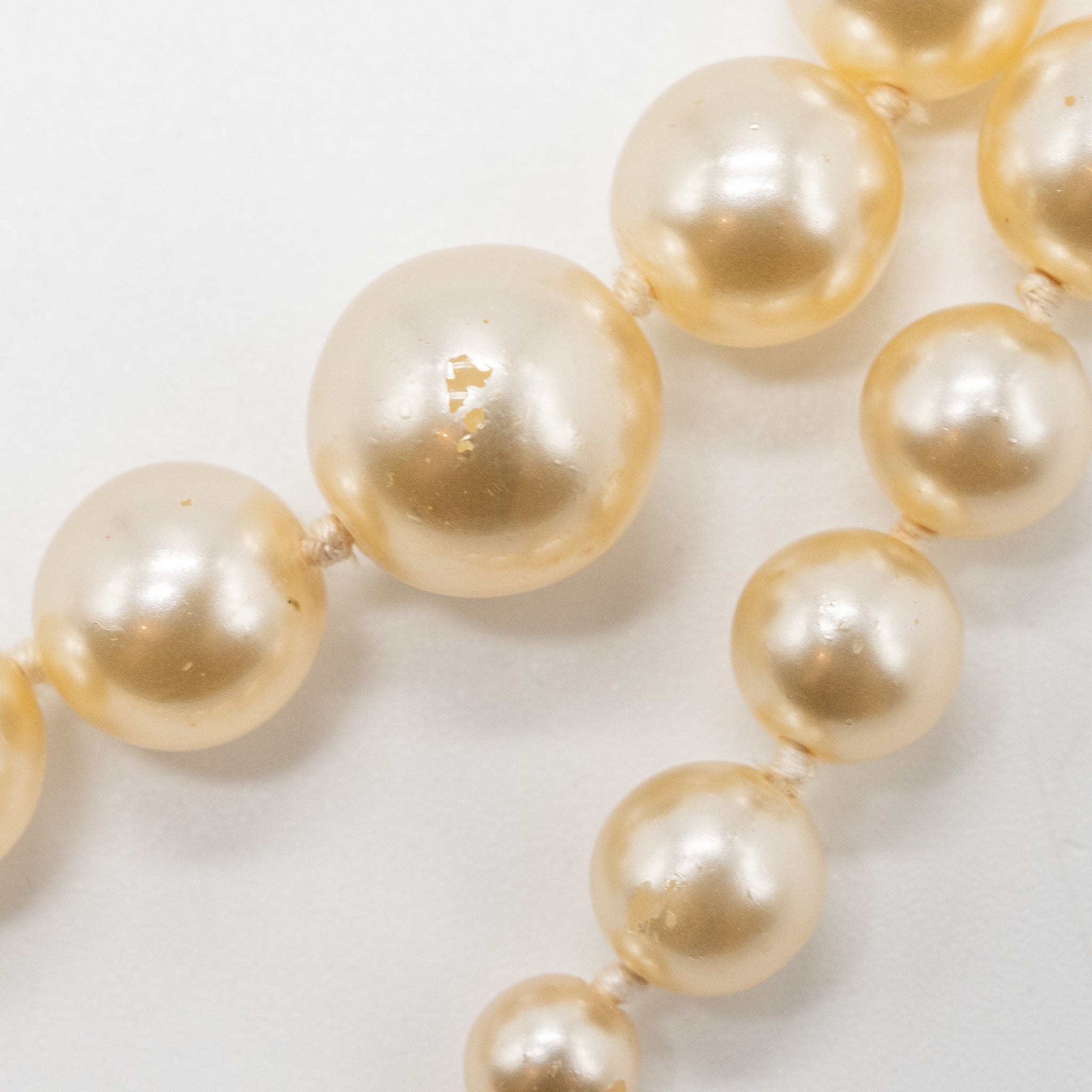 CHANEL CC LOGO PEARL LONG NECKLACE LGHW