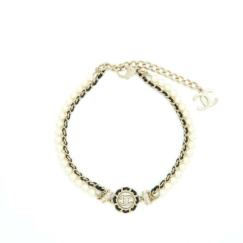 CHANEL 21K PEARL AND CHAIN CHOKER LIGHT GOLD TONE