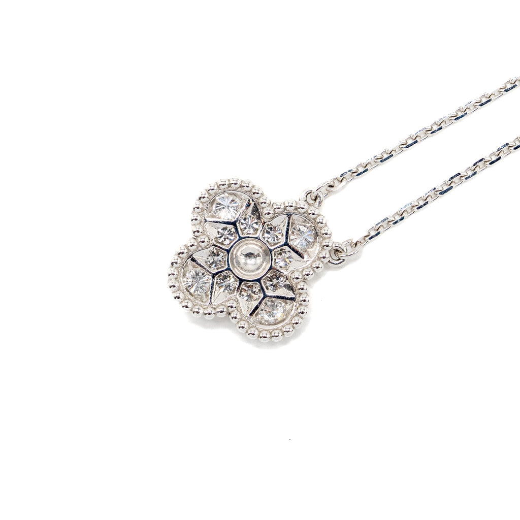 VAN CLEEF & ARPELS VINTAGE ALHAMBRA PENDANT WHITE GOLD DIAMONDS