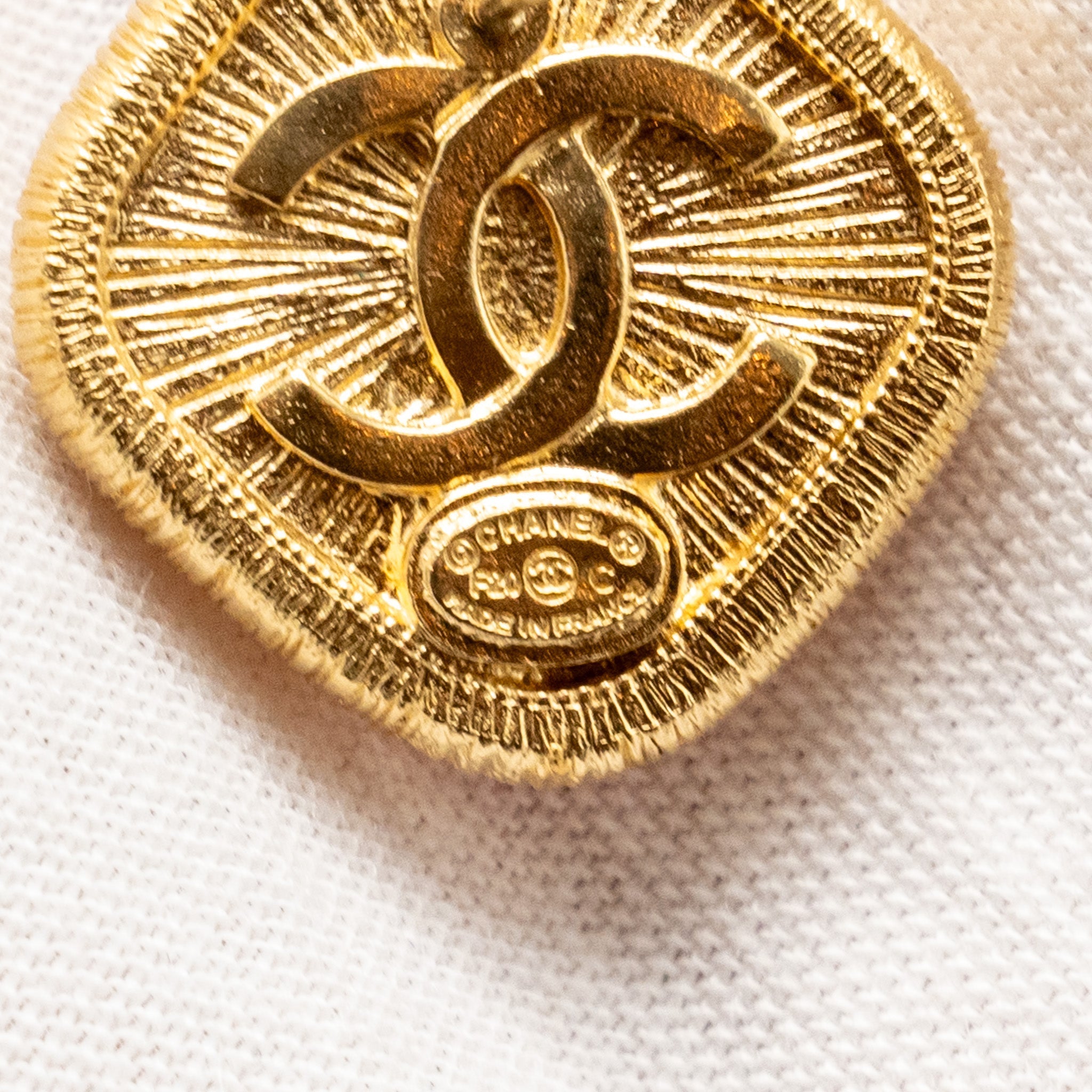 CHANEL SQUARE CC LOGO EARRINGS PINK, GOLD TONE