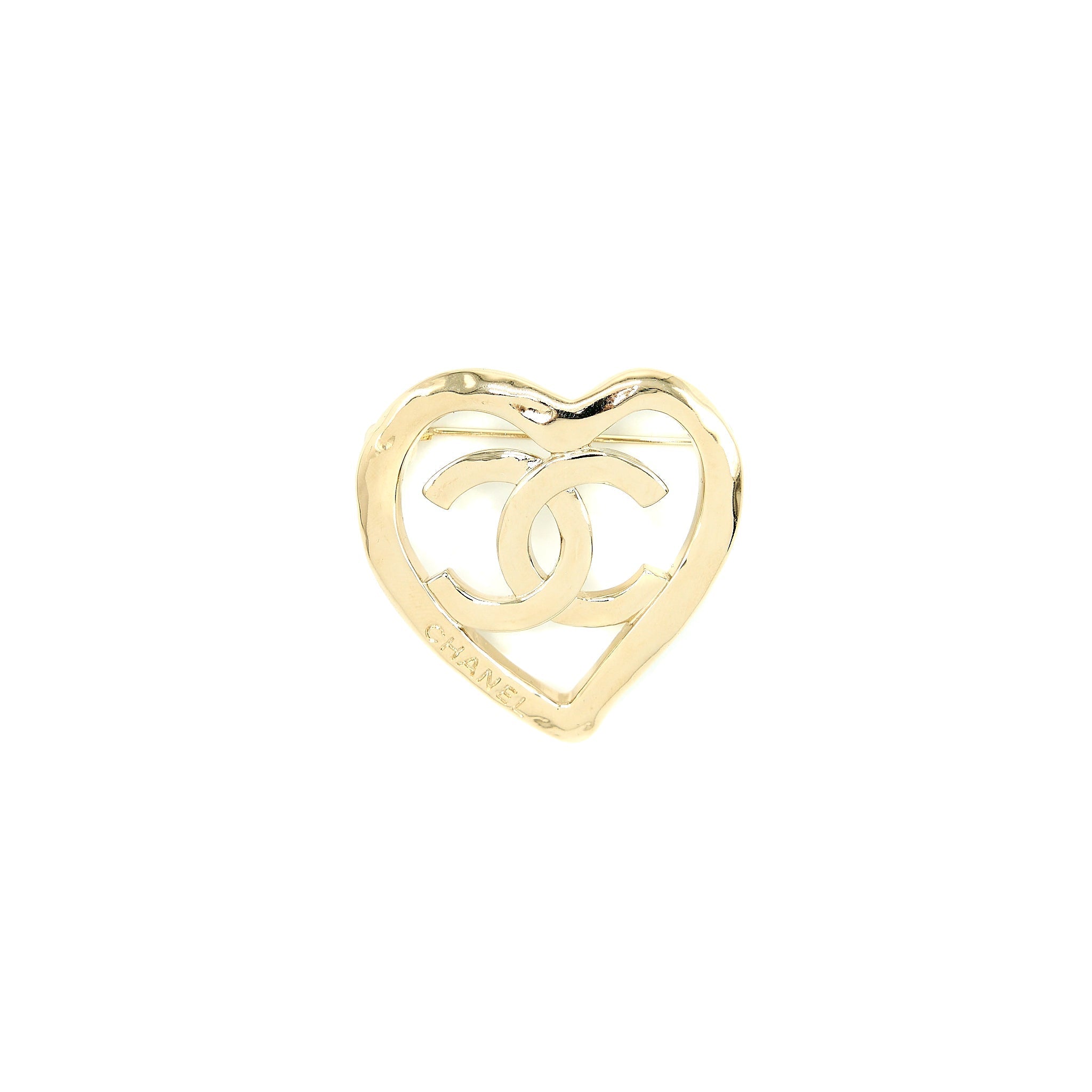 CHANEL CC WITH HEART BROOCH LIGHT GOLD TONE